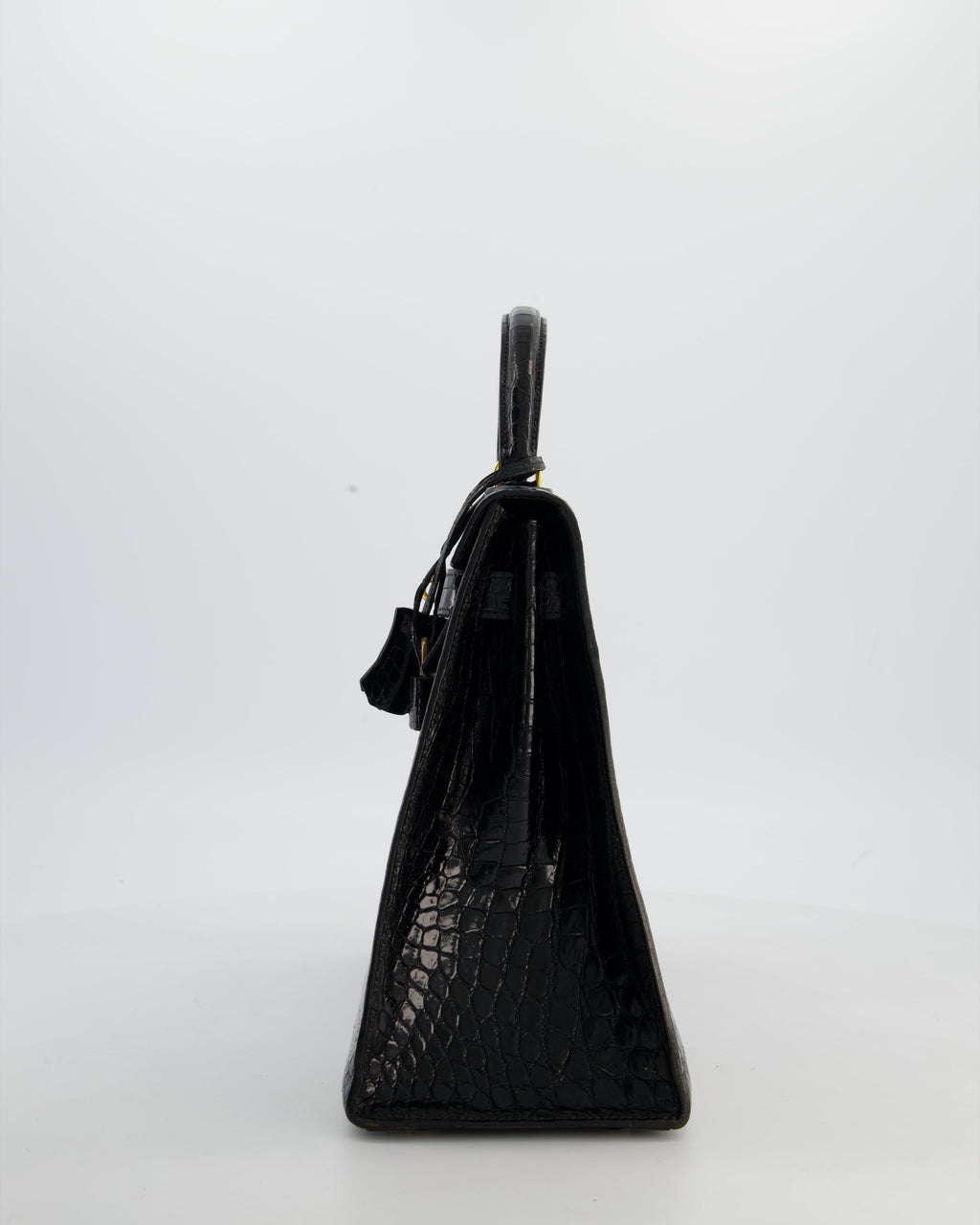 *HOT* Hermès Vintage Kelly 32 Sellier Bag in Noir Porosus Crocodile Leather with Gold Hardware