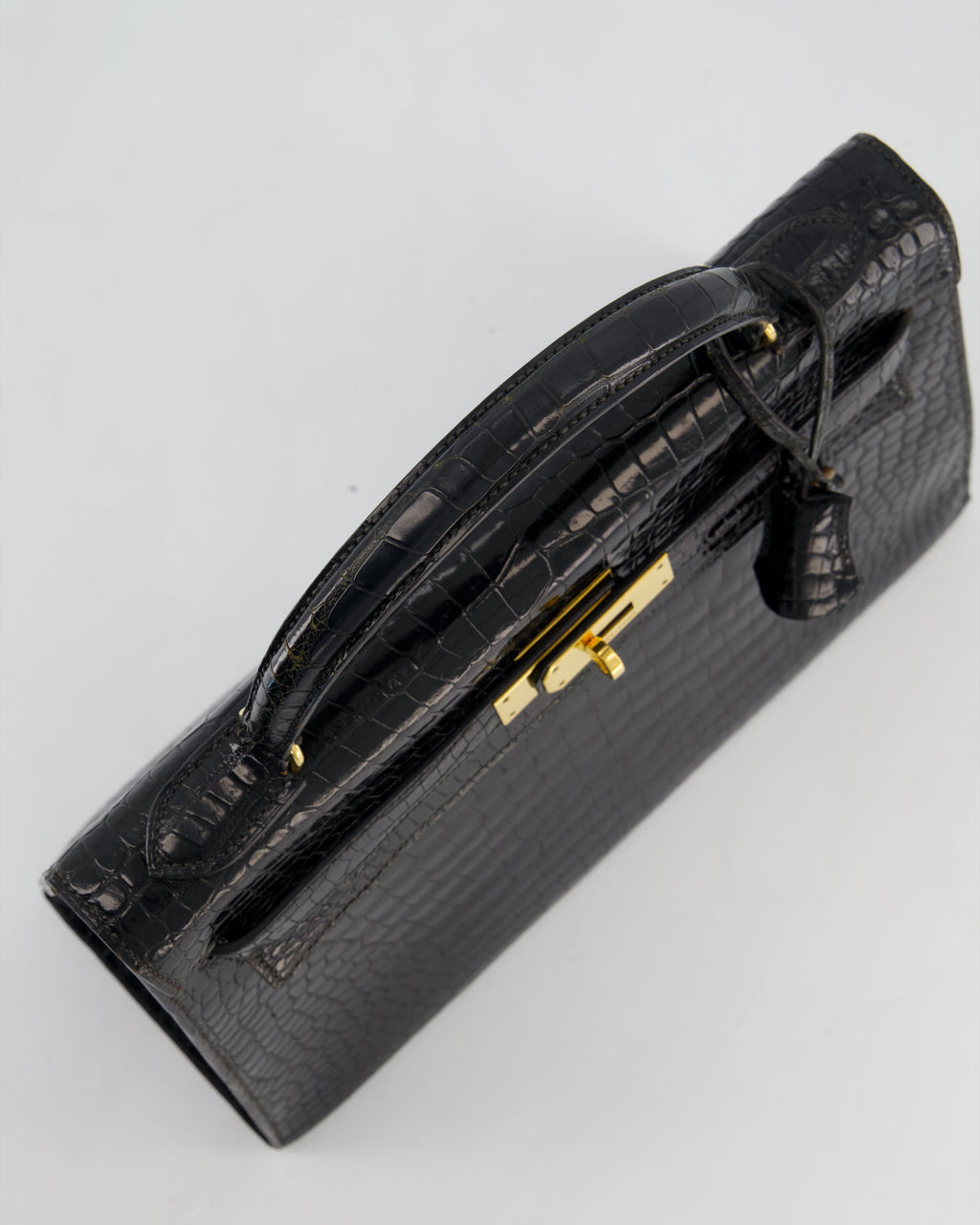 *HOT* Hermès Vintage Kelly 32 Sellier Bag in Noir Porosus Crocodile Leather with Gold Hardware