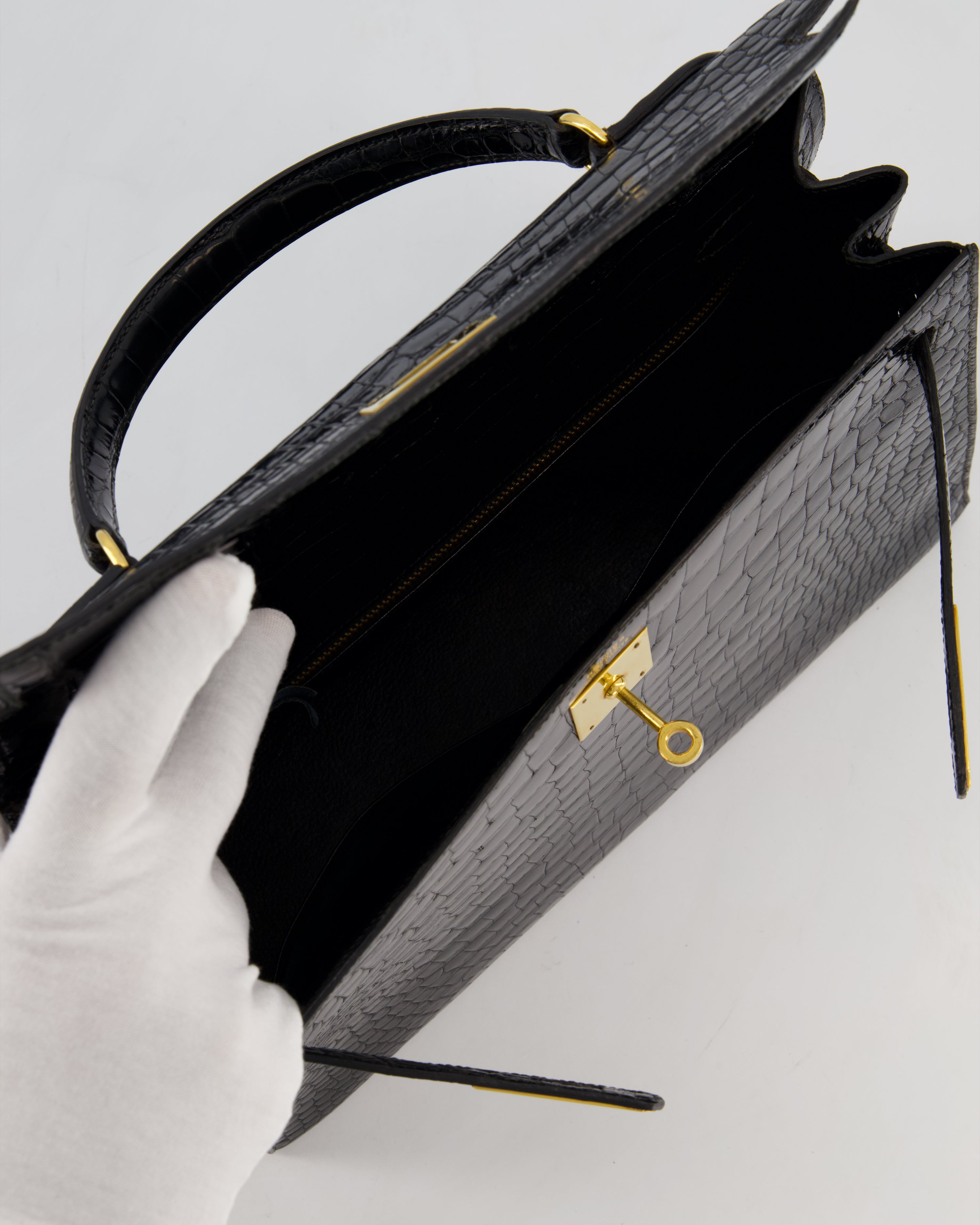 *HOT* Hermès Vintage Kelly 32 Sellier Bag in Noir Porosus Crocodile Leather with Gold Hardware