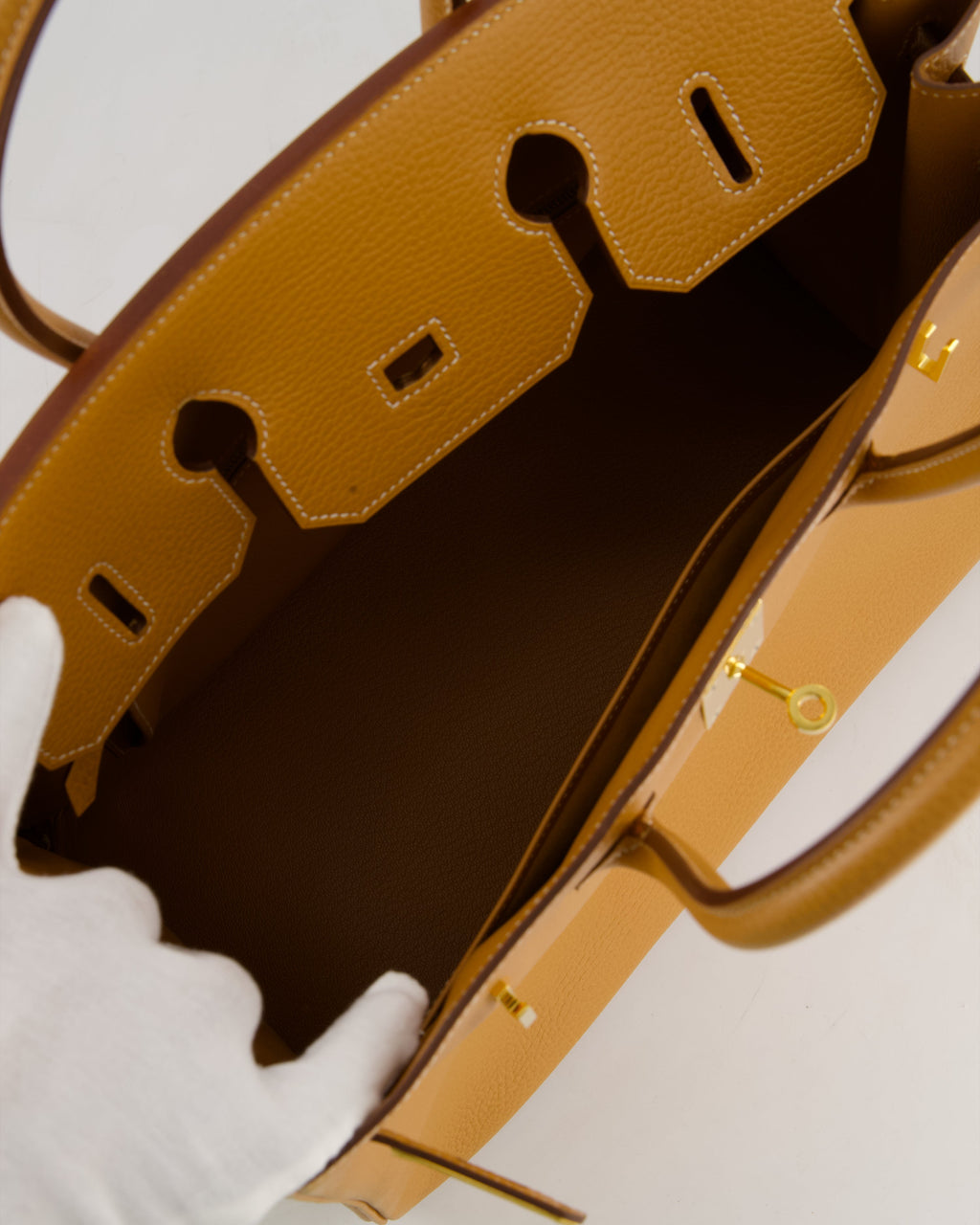 *VERY RARE* Hermès Vintage Birkin 35 Retourne Bag in Naturel Ardennes Leather With Gold Hardware