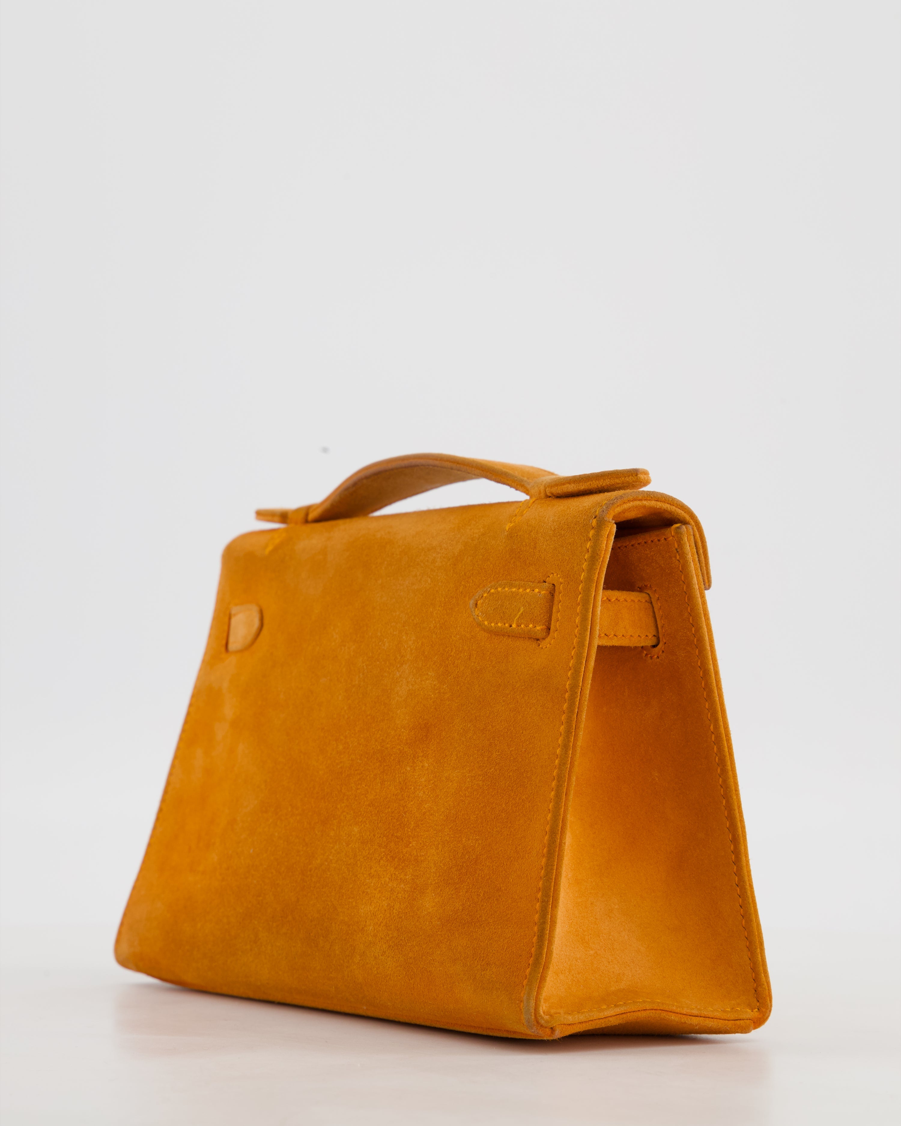 *SUPER RARE VINTAGE* Hermès Vintage Mini Kelly Pochette Bag in Orange Veau Doblis Leather with Gold Hardware