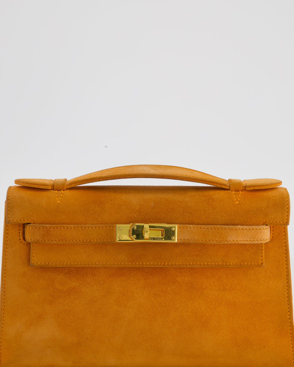 *SUPER RARE VINTAGE* Hermès Vintage Mini Kelly Pochette Bag in Orange Veau Doblis Leather with Gold Hardware