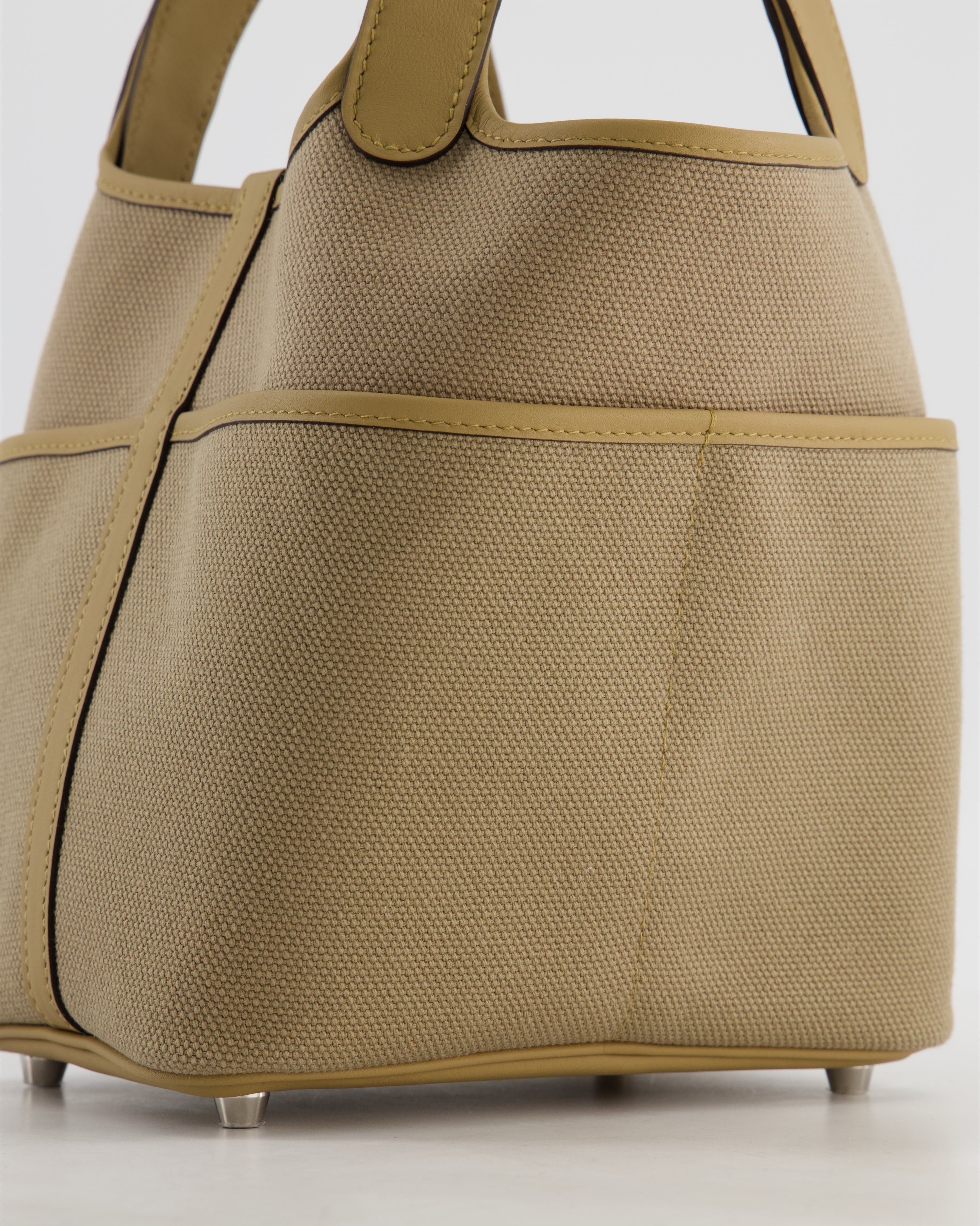 *HOT* Hermès Picotin 18 Lock Pocket Cargo Bag in Beige Marfa Toile Goeland & Poussiere Swift Leather with Palladium Hardware