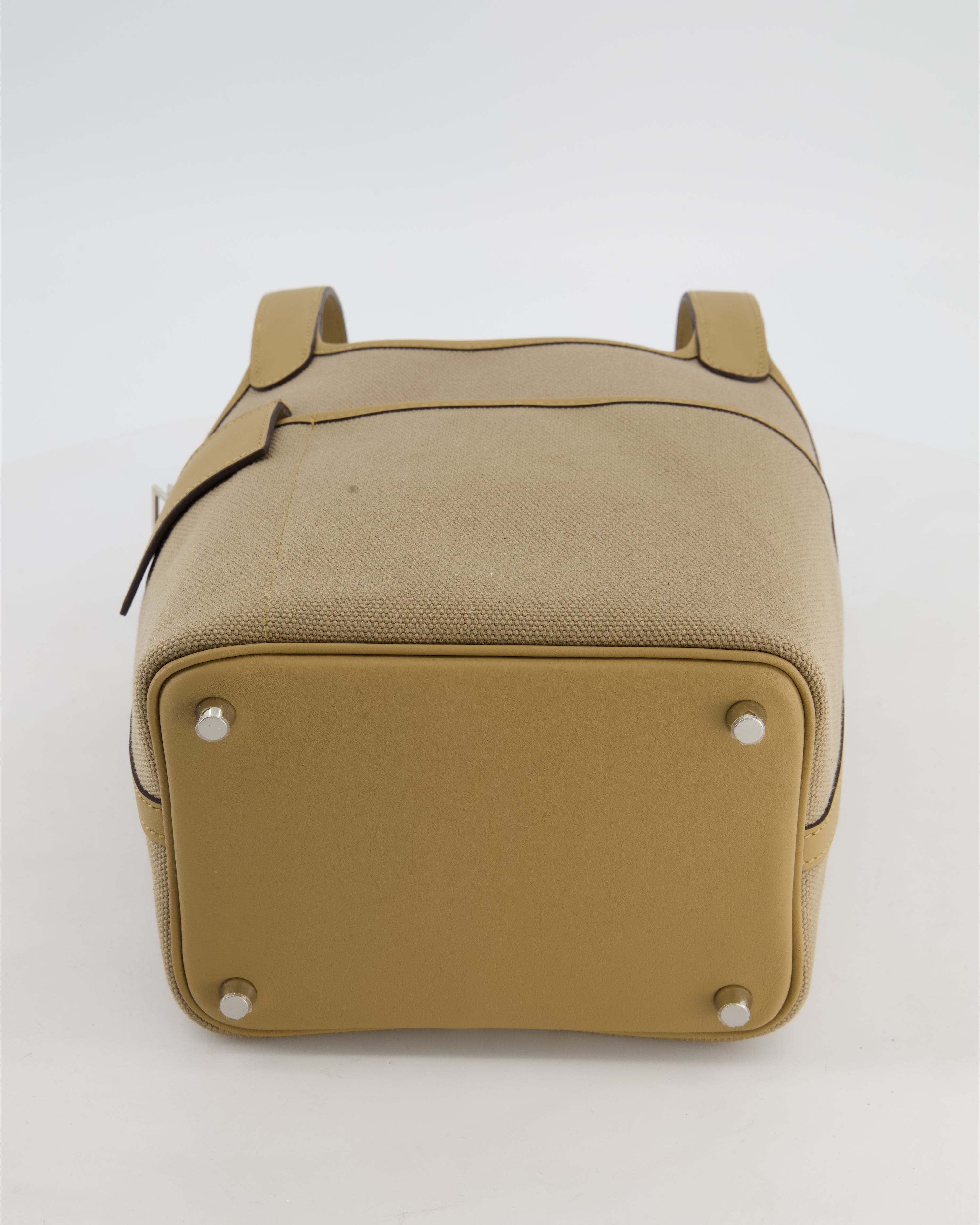 *HOT* Hermès Picotin 18 Lock Pocket Cargo Bag in Beige Marfa Toile Goeland & Poussiere Swift Leather with Palladium Hardware