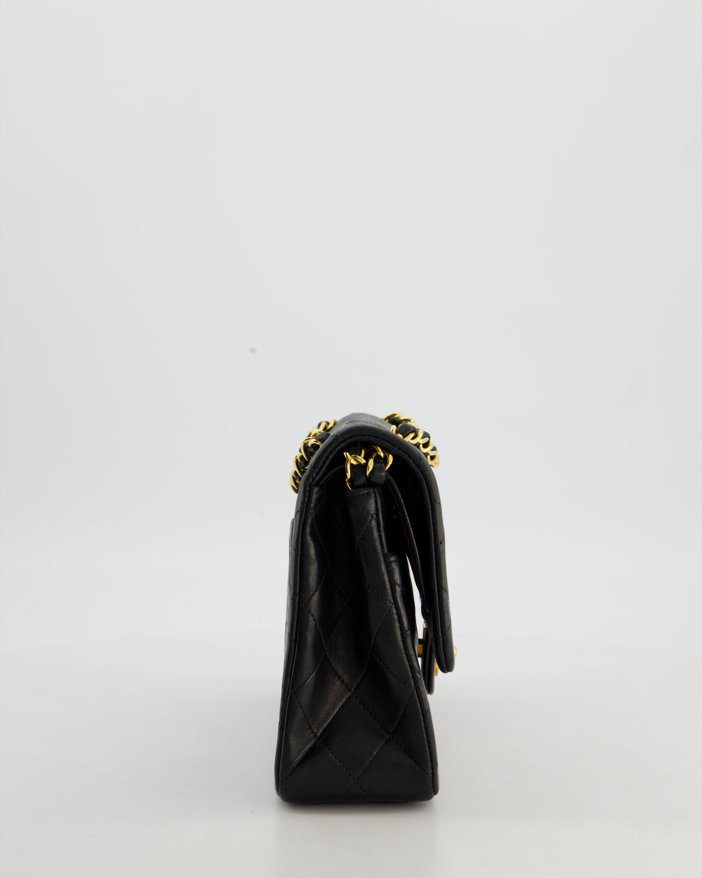 Chanel Black Vintage Medium Classic Double Flap Bag in Lambskin Leather with Gold Hardware