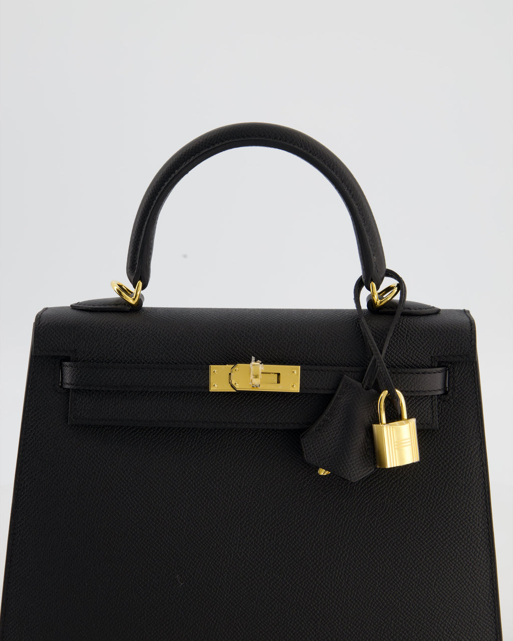 *HOT* Hermès Kelly 25 Sellier Bag in Noir Epsom Leather with Gold Hardware