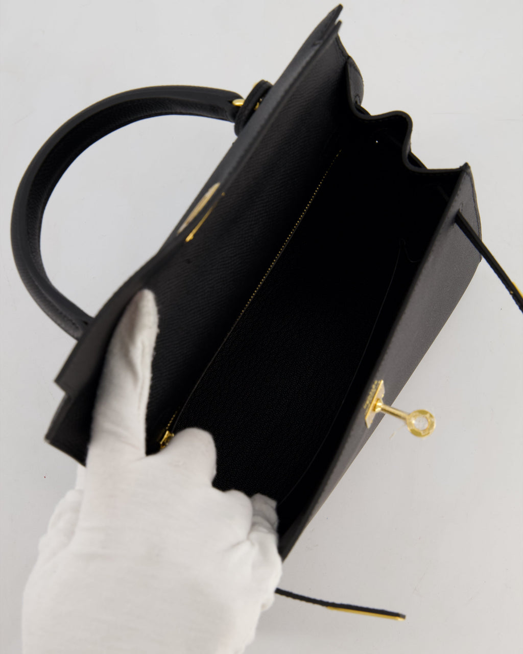 *HOT* Hermès Kelly 25 Sellier Bag in Noir Epsom Leather with Gold Hardware