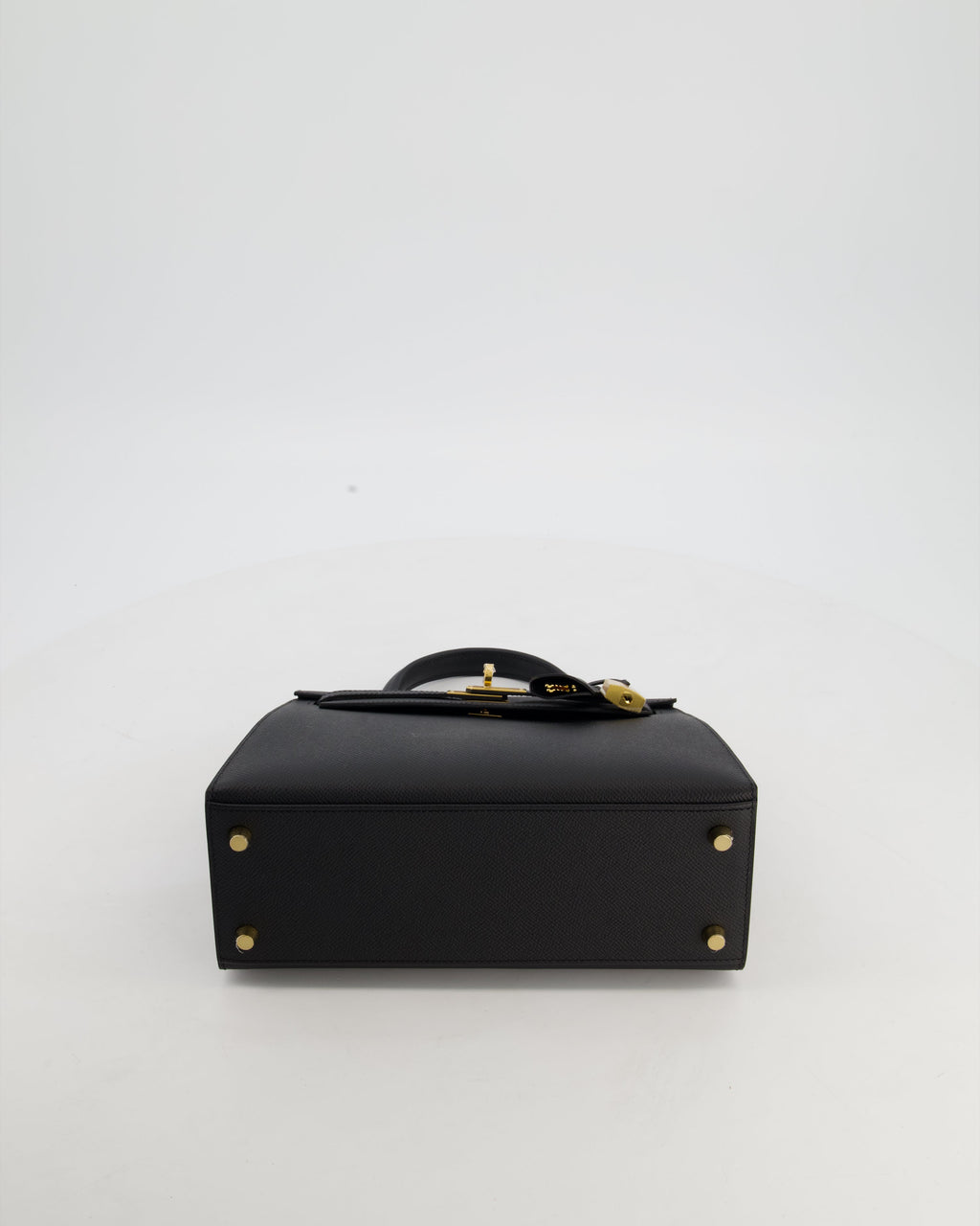 *HOT* Hermès Kelly 25 Sellier Bag in Noir Epsom Leather with Gold Hardware
