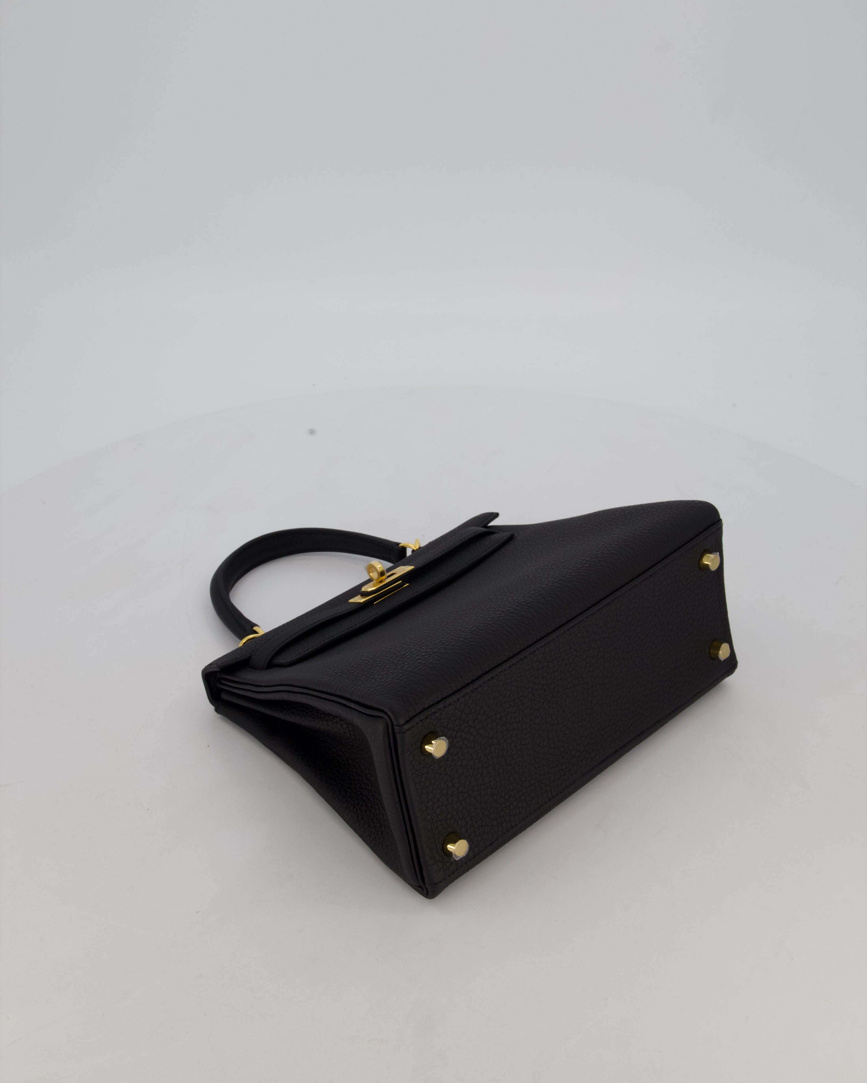 Hermès Kelly 25 Retourne Bag in Noir Togo Leather and Gold Hardware