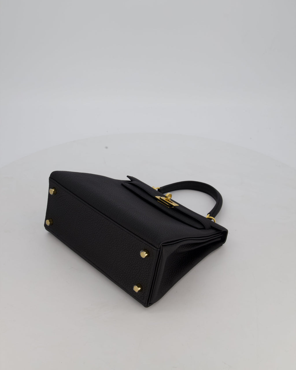 Hermès Kelly 25 Retourne Bag in Noir Togo Leather and Gold Hardware