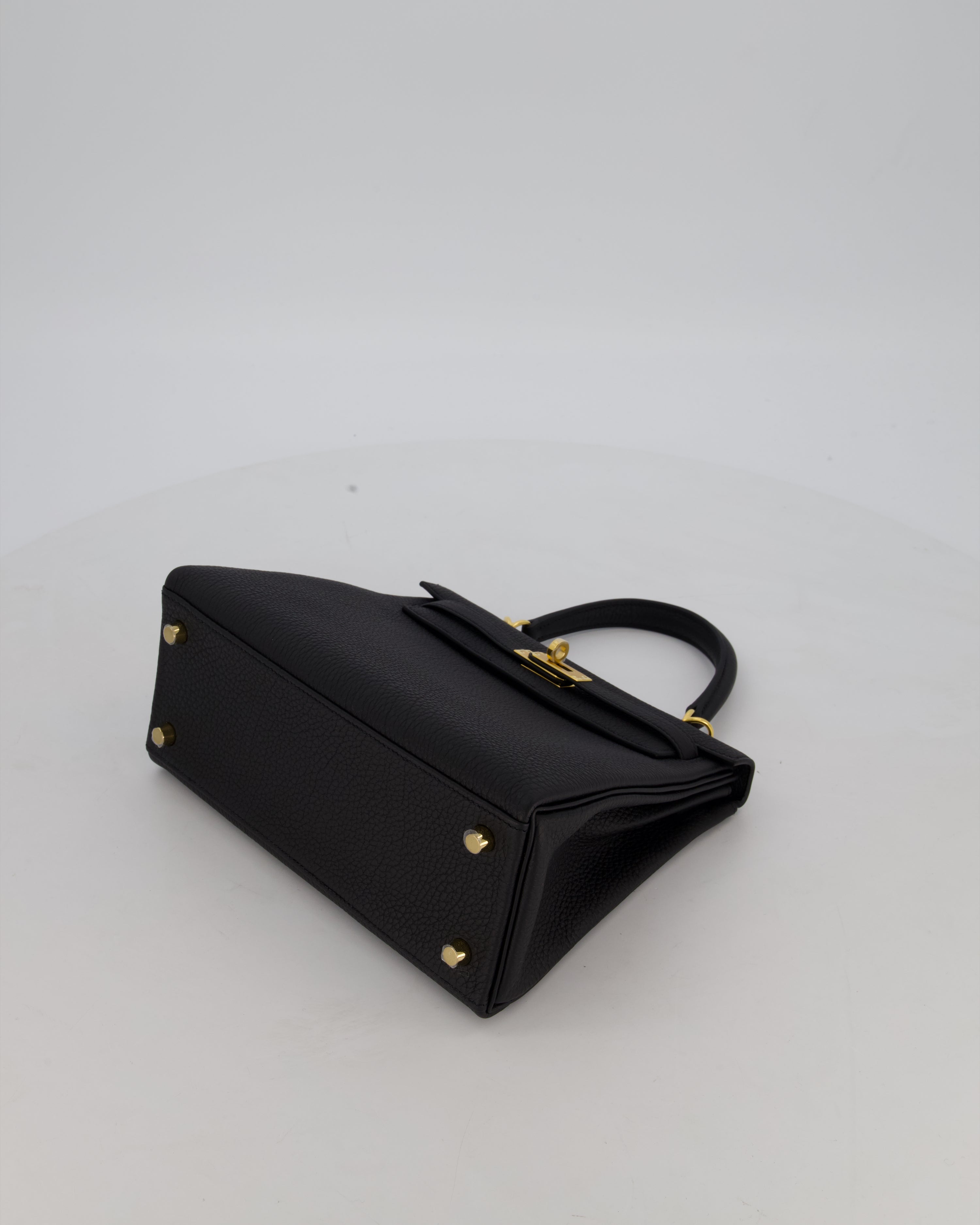 Hermès Kelly 25 Retourne Bag in Noir Togo Leather and Gold Hardware