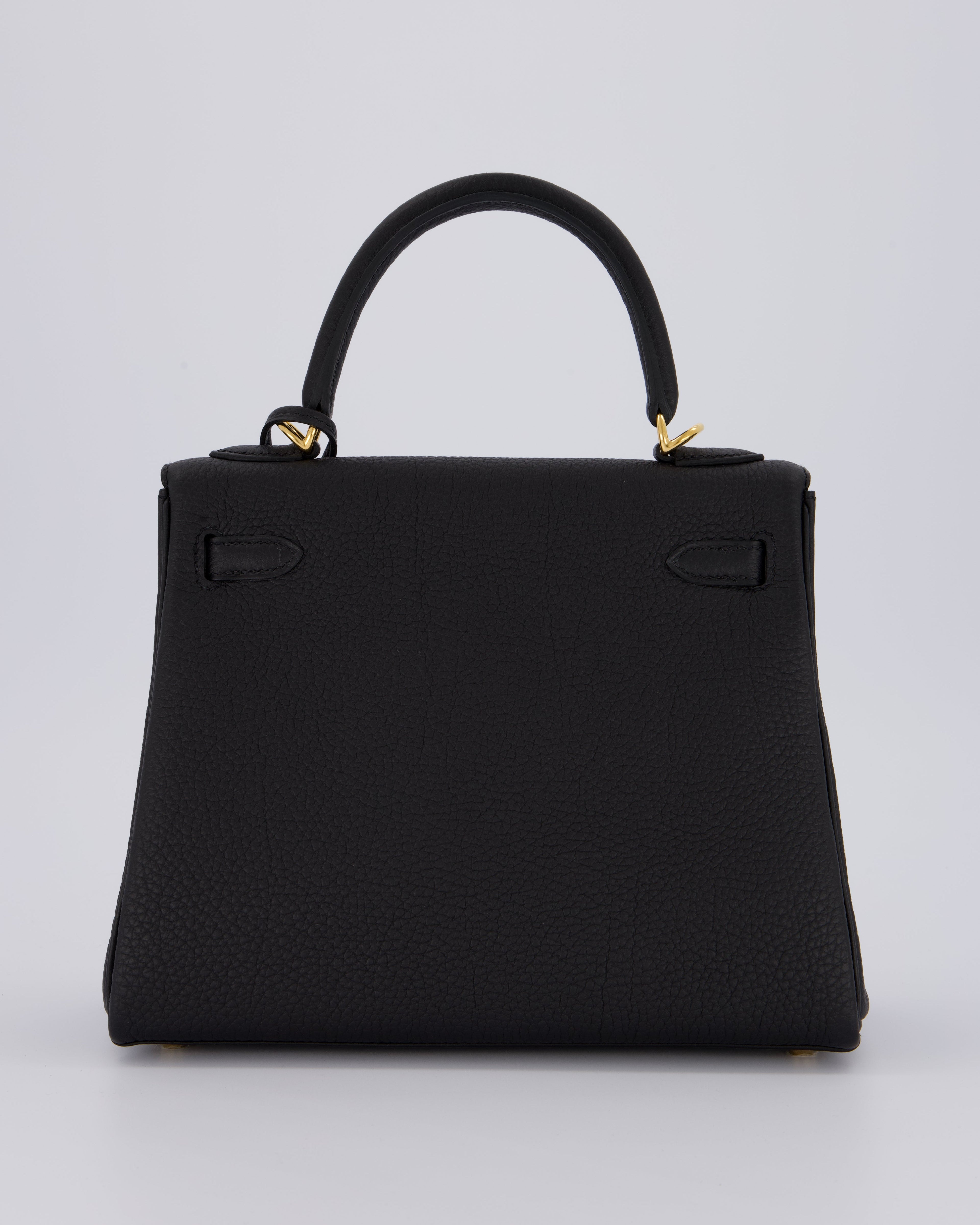 Hermès Kelly 25 Retourne Bag in Noir Togo Leather and Gold Hardware