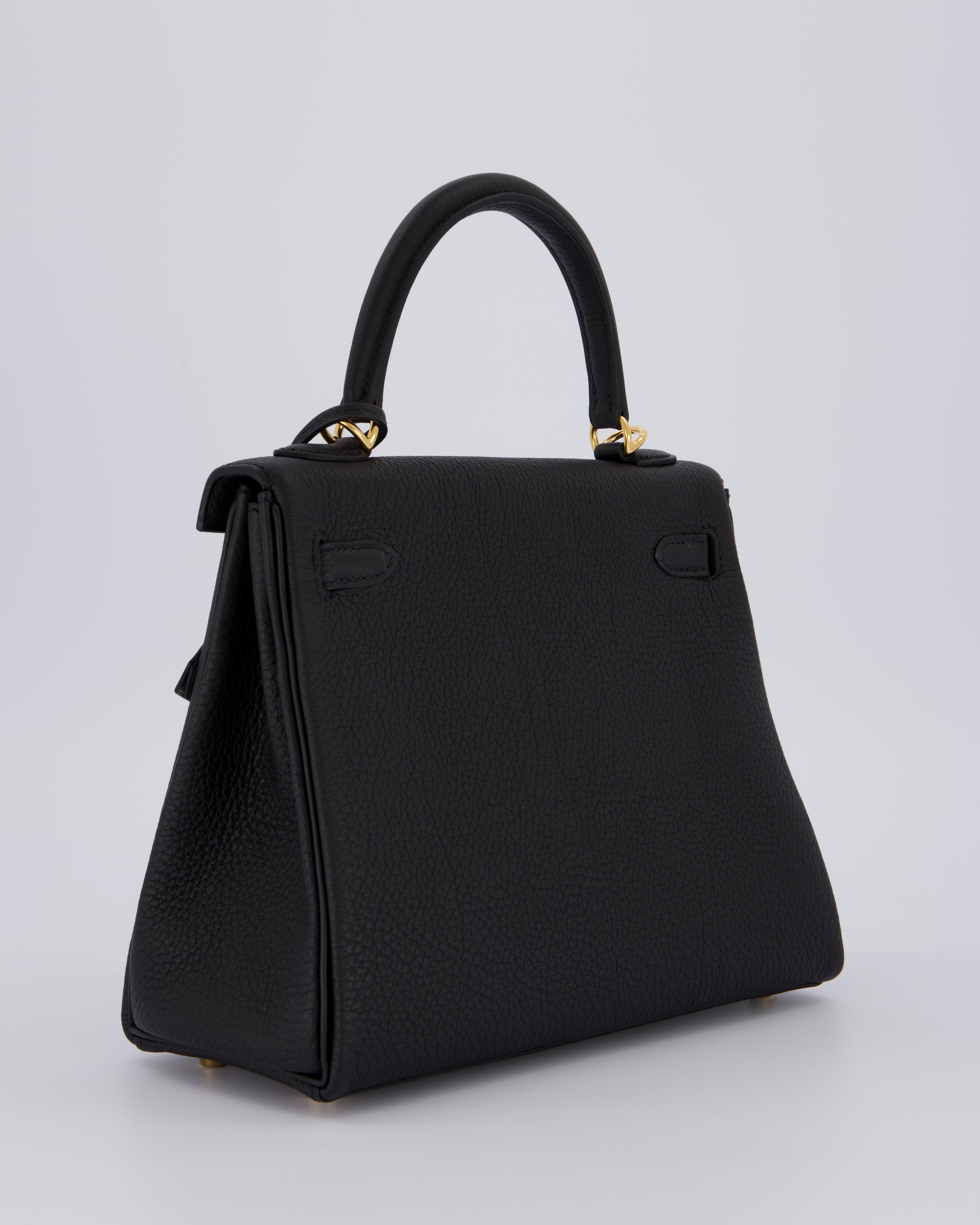 Hermès Kelly 25 Retourne Bag in Noir Togo Leather and Gold Hardware