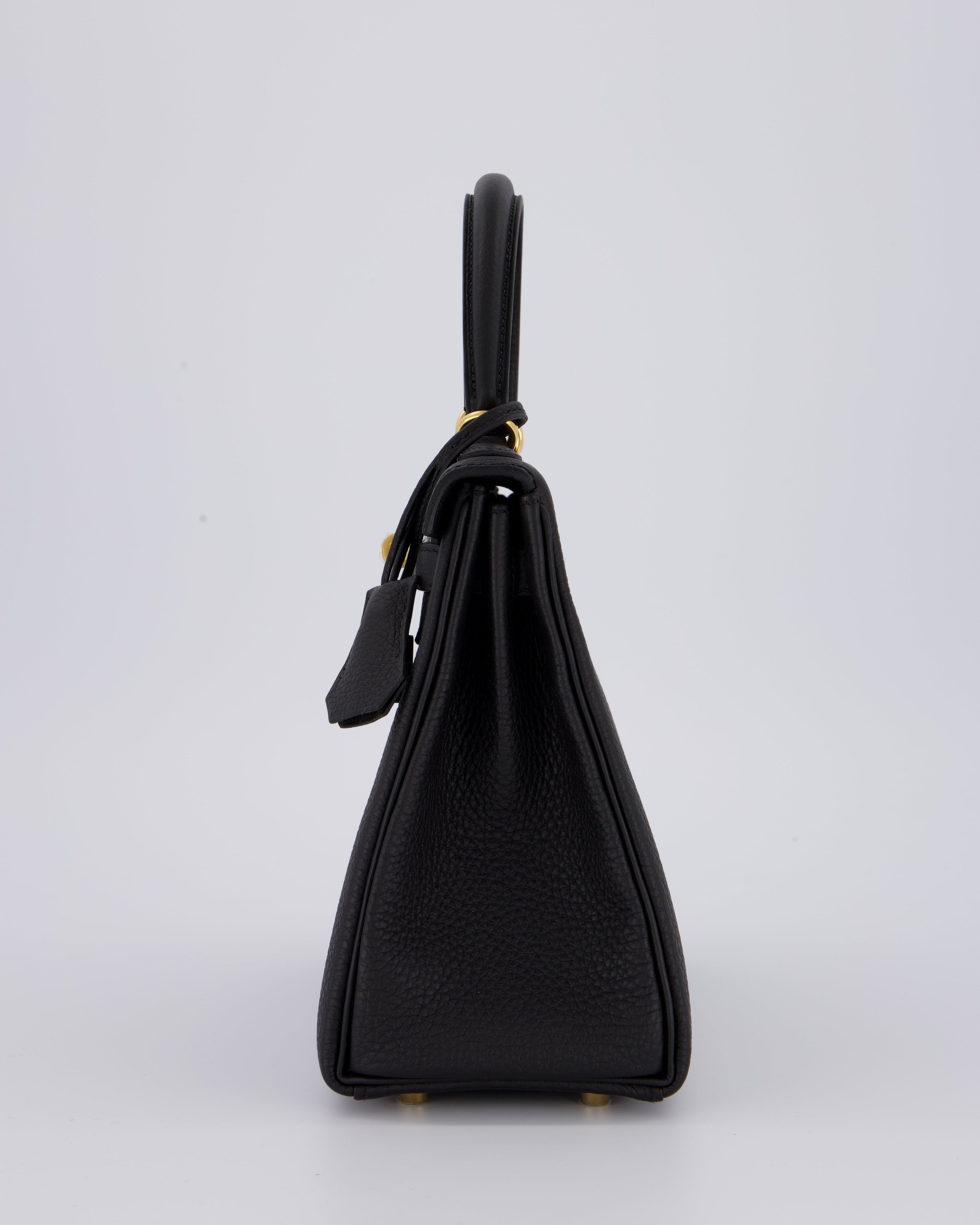 Hermès Kelly 25 Retourne Bag in Noir Togo Leather and Gold Hardware