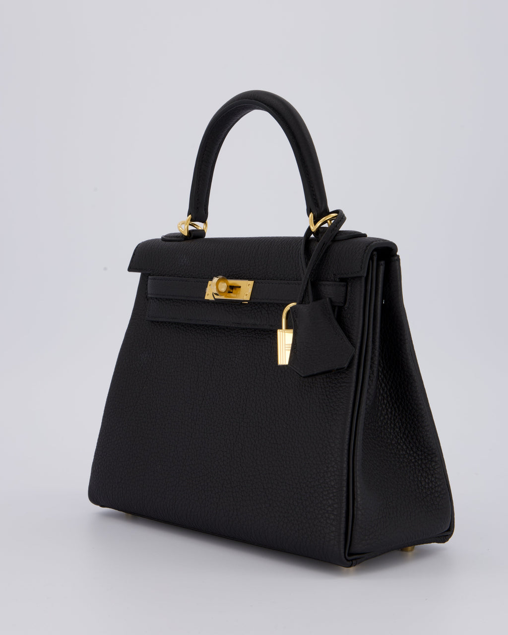 Hermès Kelly 25 Retourne Bag in Noir Togo Leather and Gold Hardware