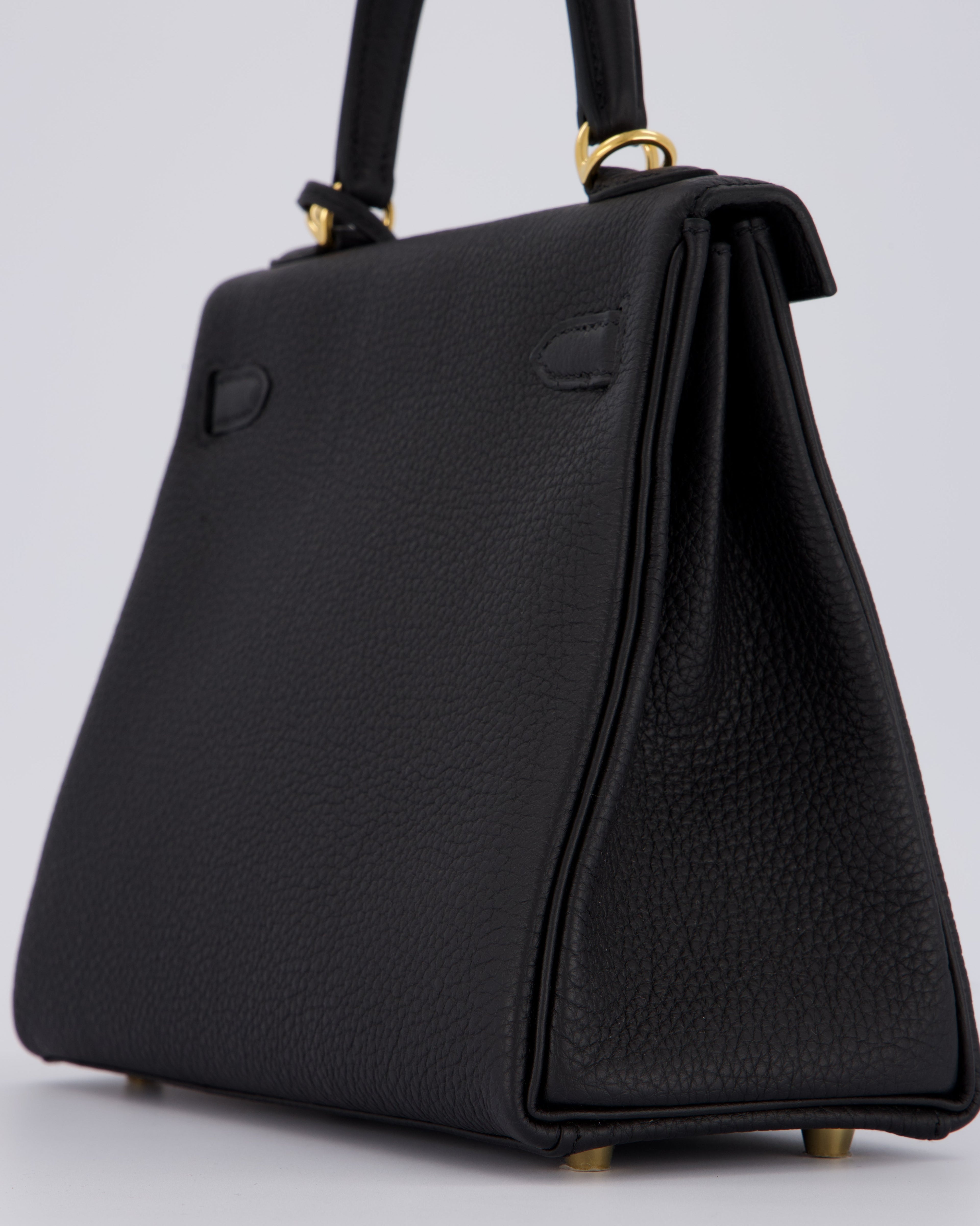 Hermès Kelly 25 Retourne Bag in Noir Togo Leather and Gold Hardware
