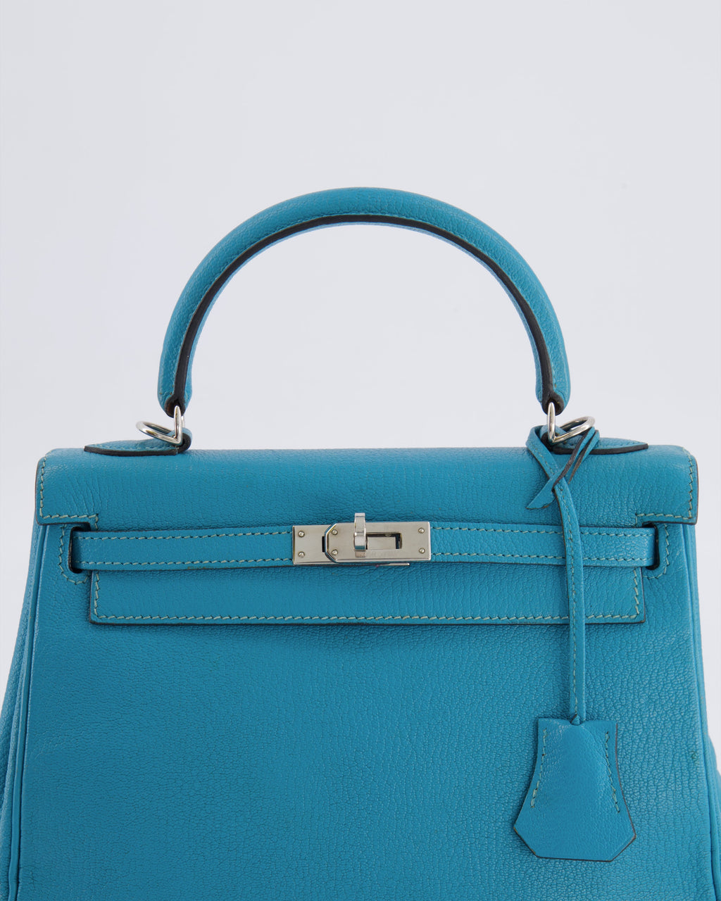 Hermès Kelly 25 Retourne Bag in Bleu Paon Evercolor Leather with Palladium Hardware