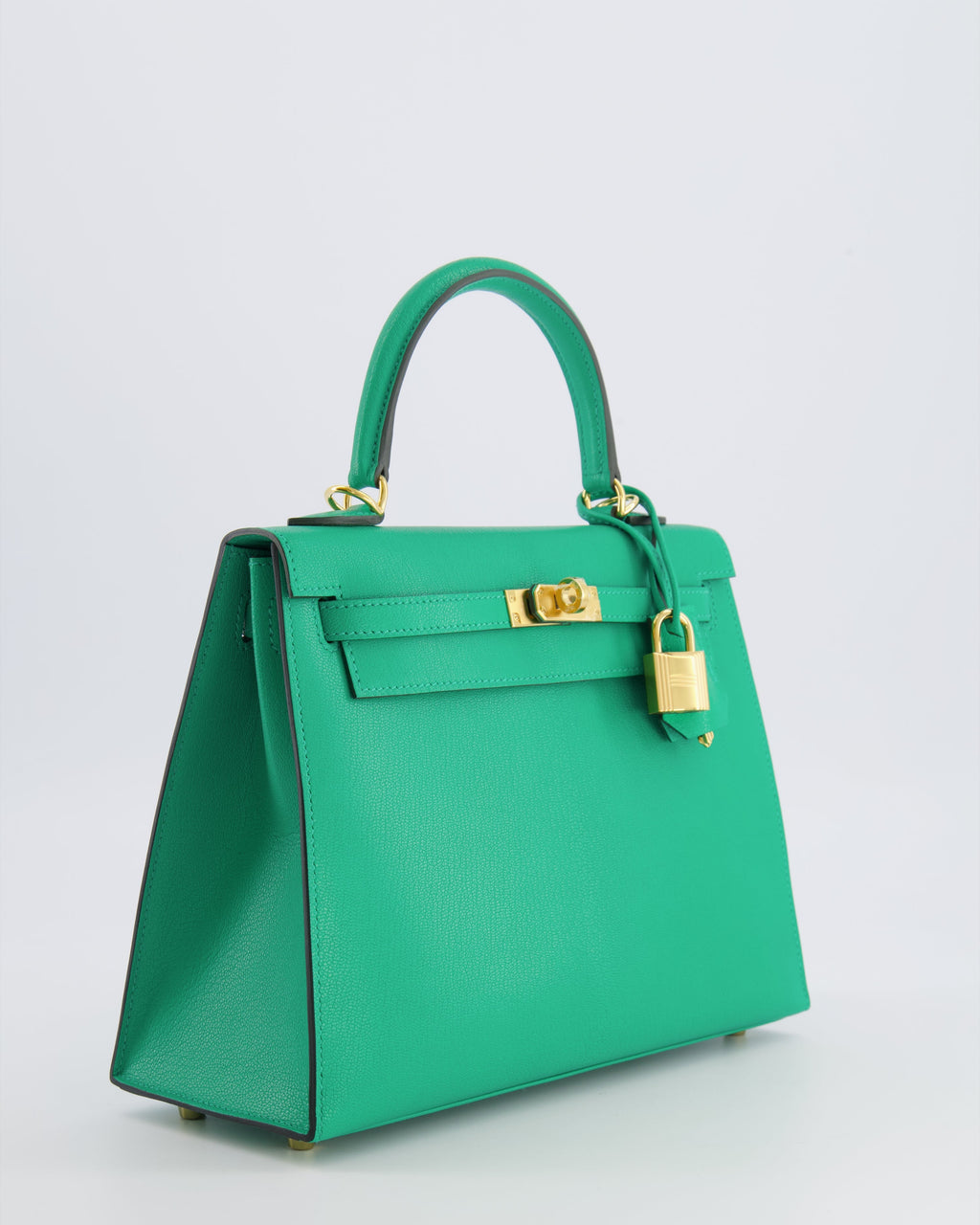 Hermès Kelly 25 Sellier Bag in Menthe Chèvre Chamkila Leather with Gold Hardware