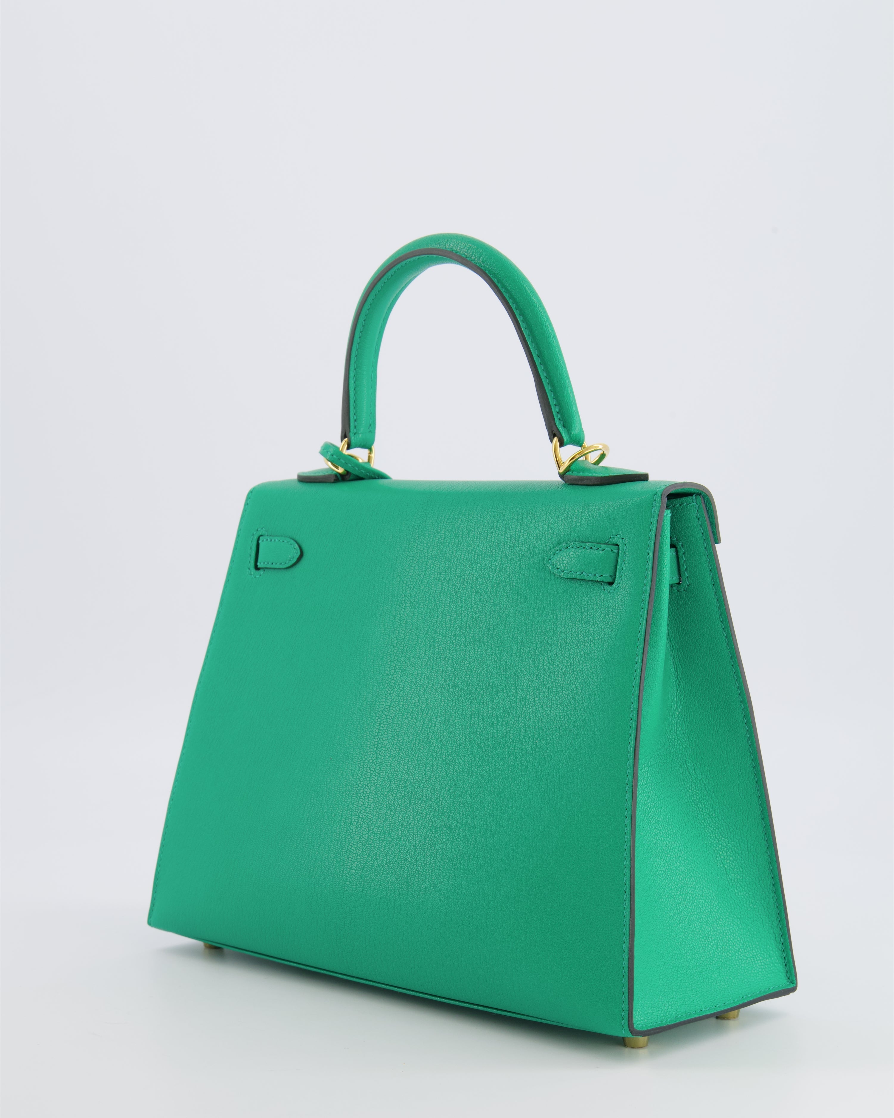 Hermès Kelly 25 Sellier Bag in Menthe Chèvre Chamkila Leather with Gold Hardware