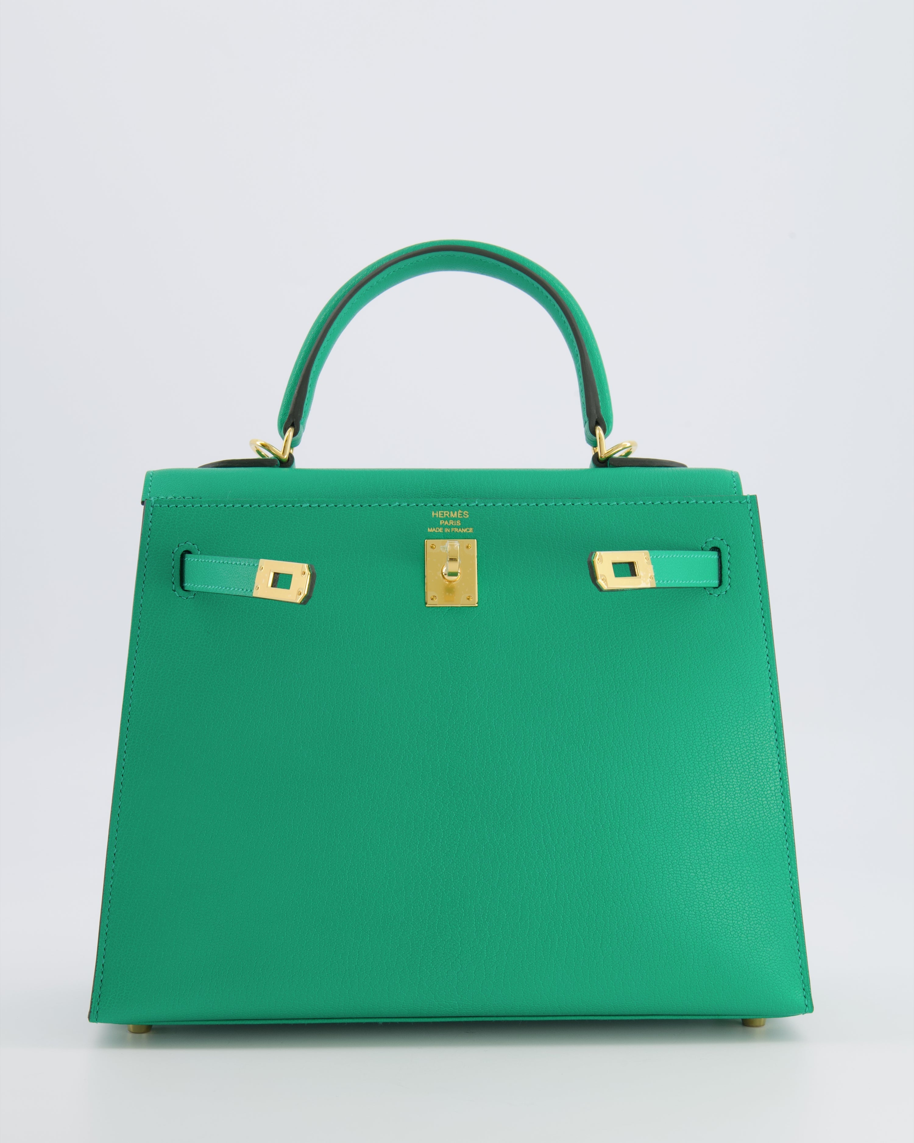 Hermès Kelly 25 Sellier Bag in Menthe Chèvre Chamkila Leather with Gold Hardware