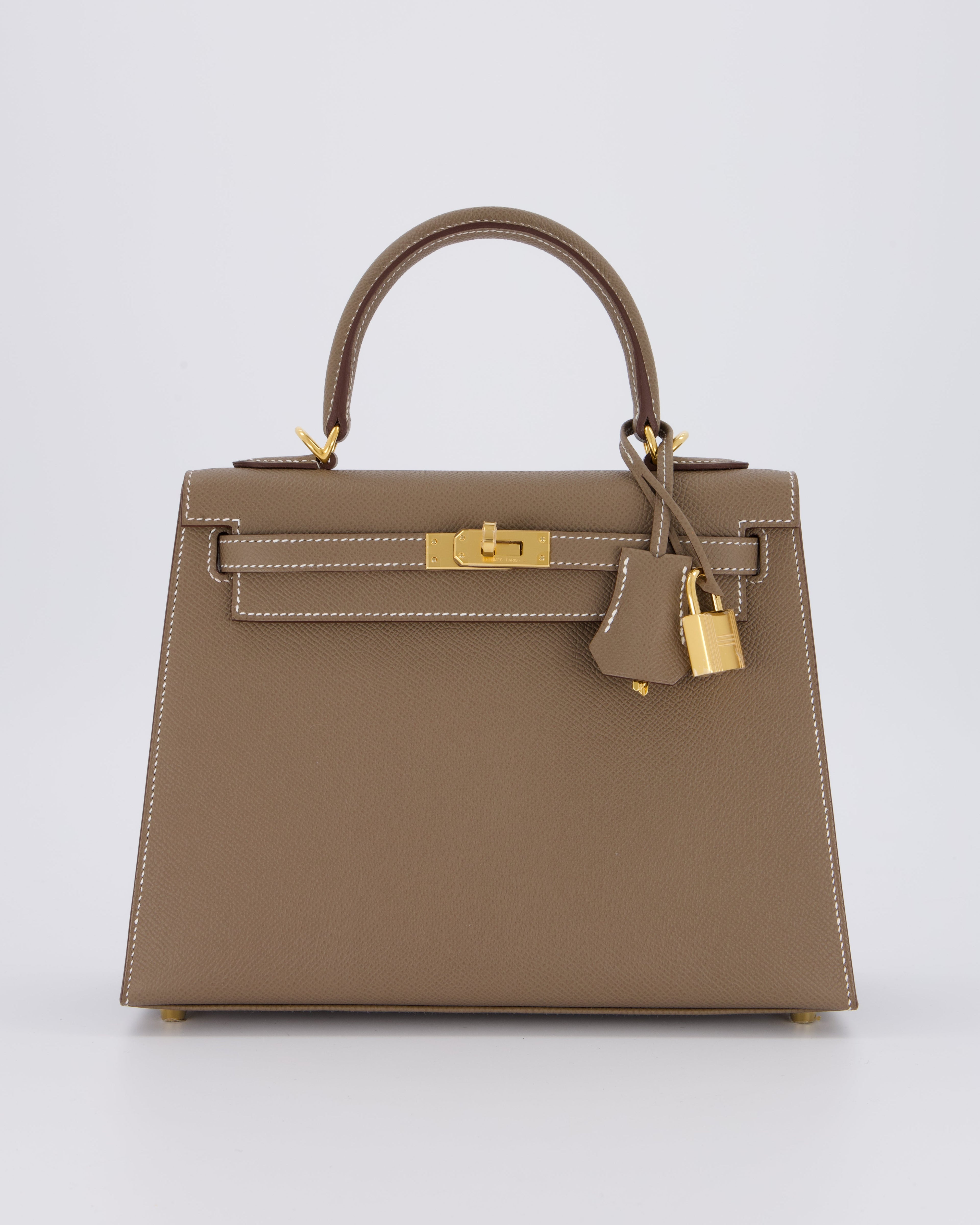 *HOLY GRAIL* Hermès Kelly 25 Sellier Bag in Etoupe Epsom Leather and Gold Hardware