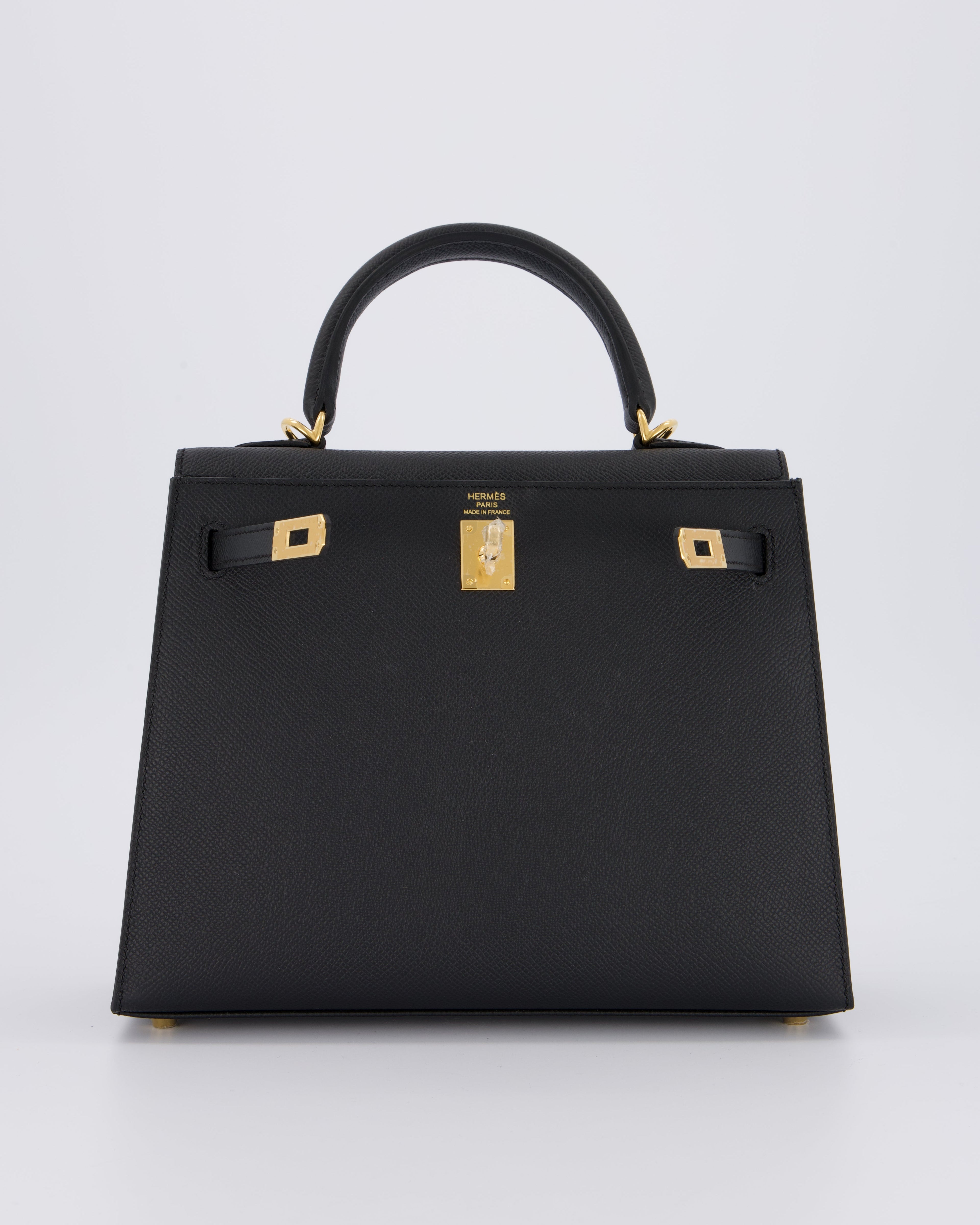 *HOT* Hermès Kelly 25 Sellier Bag in Noir Epsom Leather with Gold Hardware
