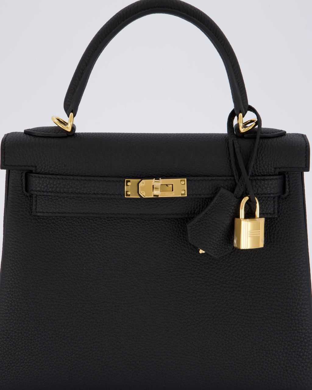 Hermès Kelly 25 Retourne Bag in Noir Togo Leather with Gold Hardware