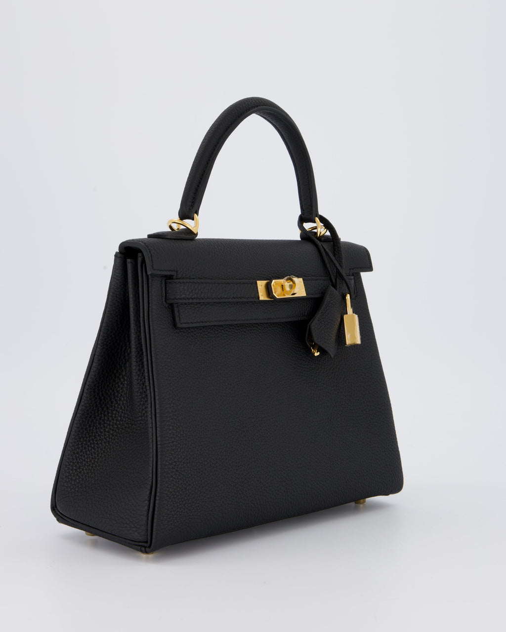 Hermès Kelly 25 Retourne Bag in Noir Togo Leather with Gold Hardware