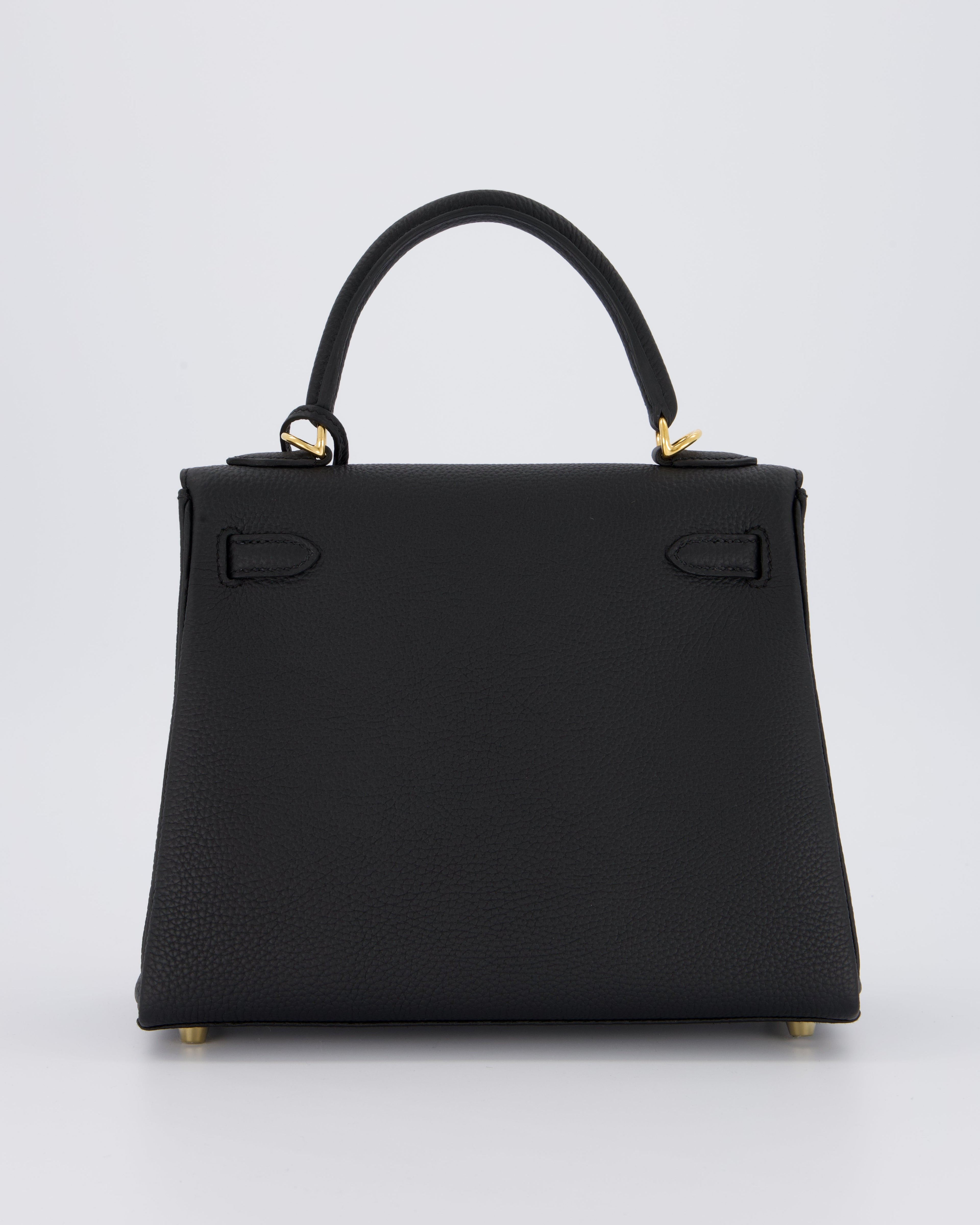 Hermès Kelly 25 Retourne Bag in Noir Togo Leather with Gold Hardware
