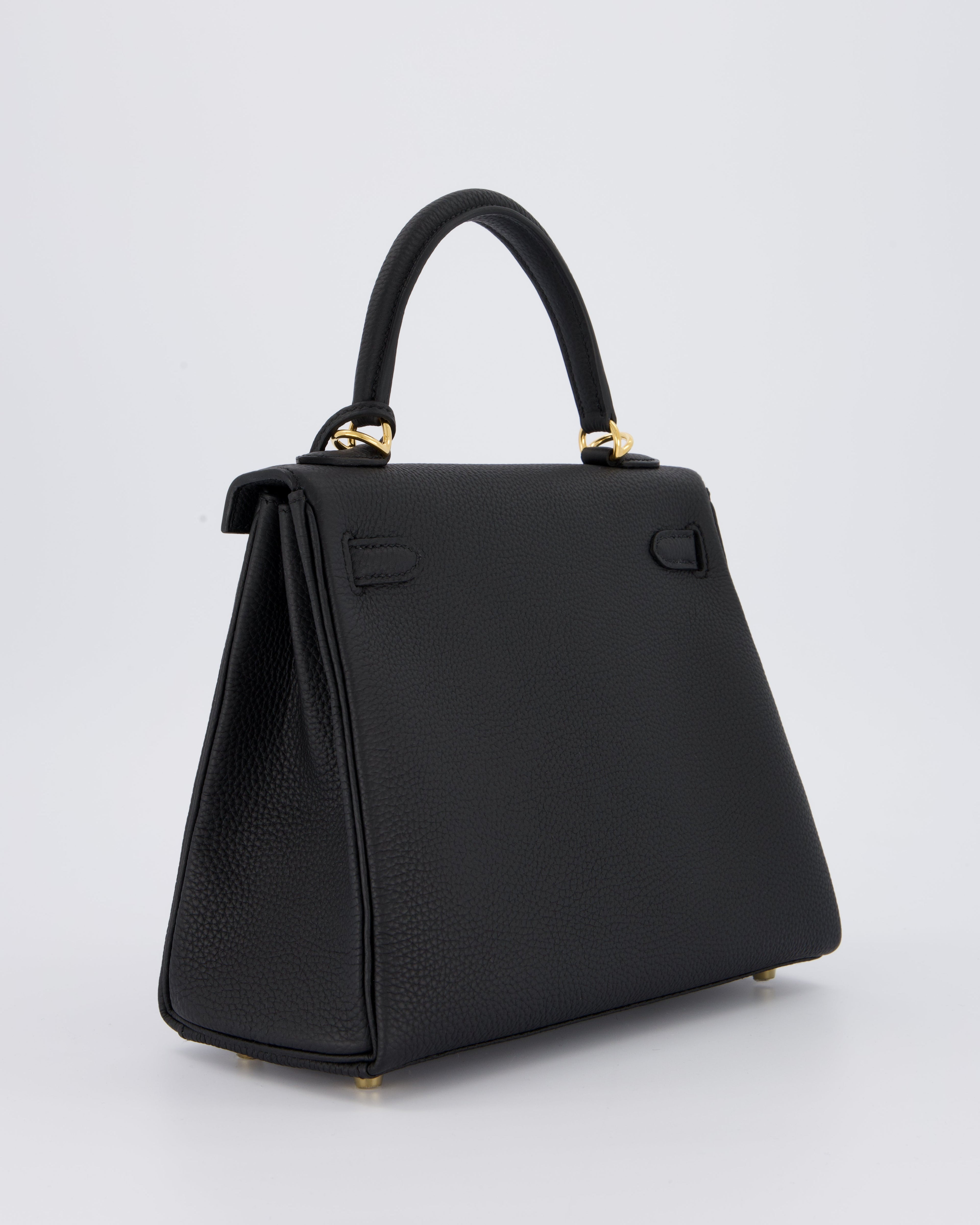 Hermès Kelly 25 Retourne Bag in Noir Togo Leather with Gold Hardware