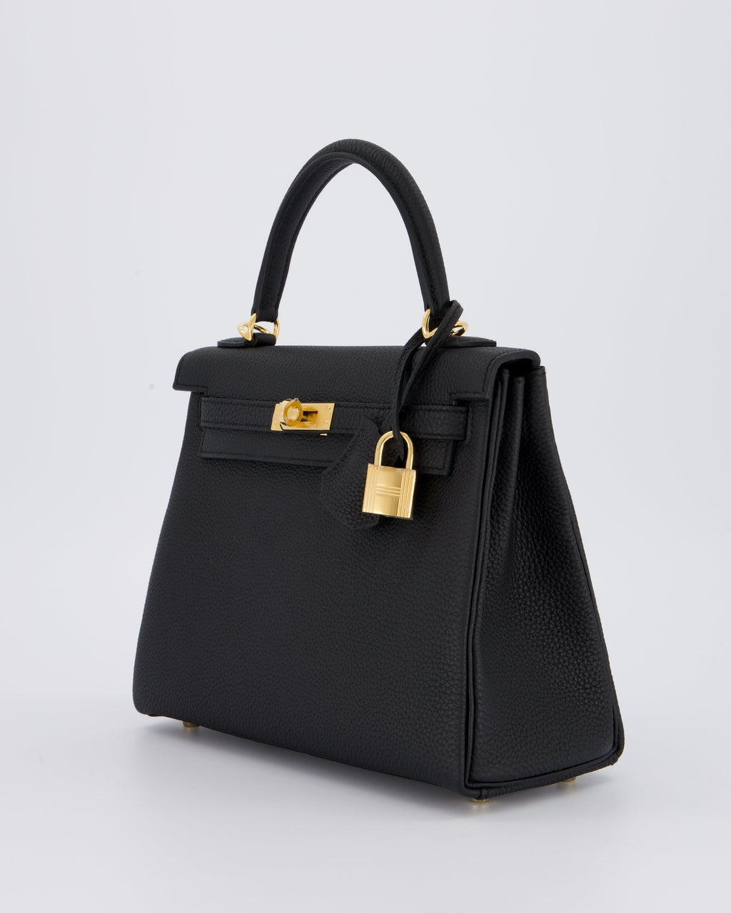 Hermès Kelly 25 Retourne Bag in Noir Togo Leather with Gold Hardware