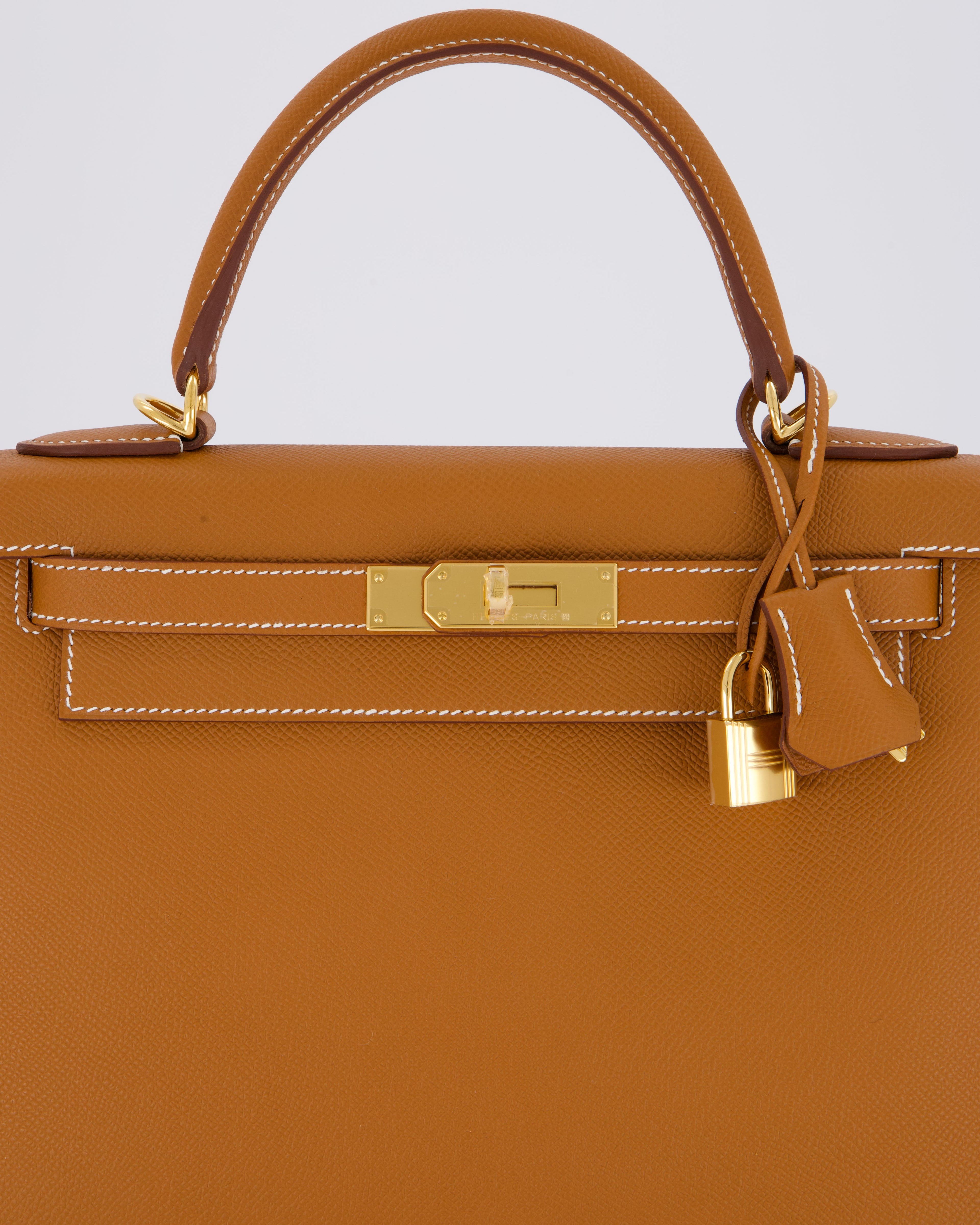 Hermès Kelly 28 Sellier Bag in Gold Epsom Leather with Gold Hardware