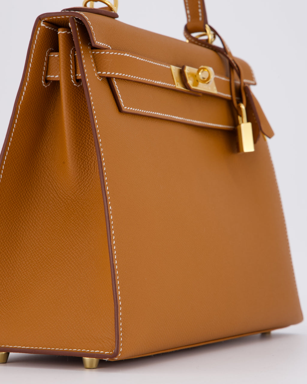 Hermès Kelly 28 Sellier Bag in Gold Epsom Leather with Gold Hardware