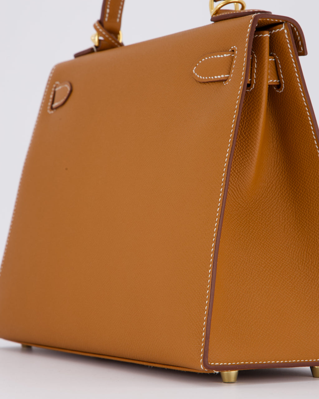 Hermès Kelly 28 Sellier Bag in Gold Epsom Leather with Gold Hardware