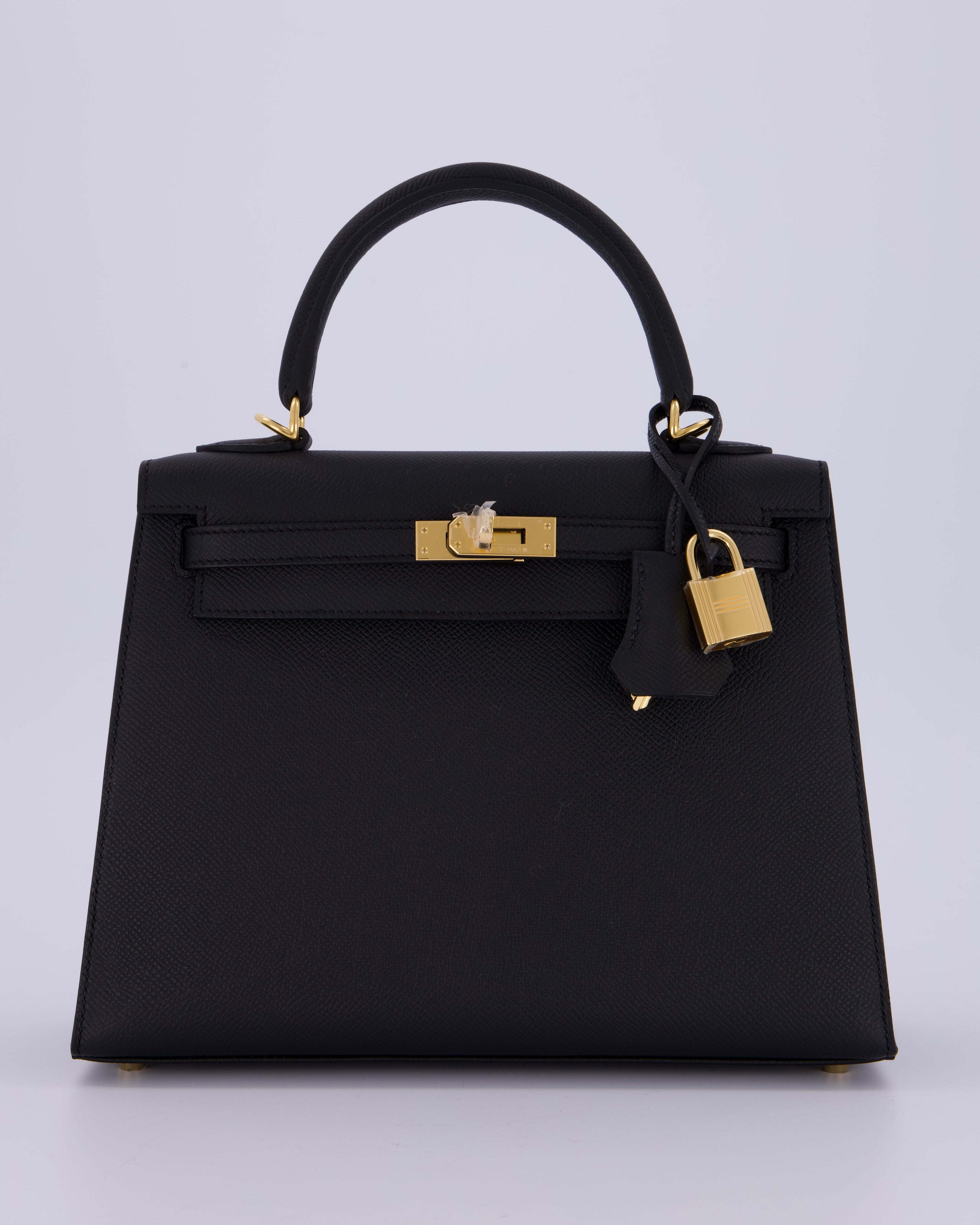 *HOT* Hermès Kelly 25 Sellier Bag in Noir Epsom Leather with Gold Hardware