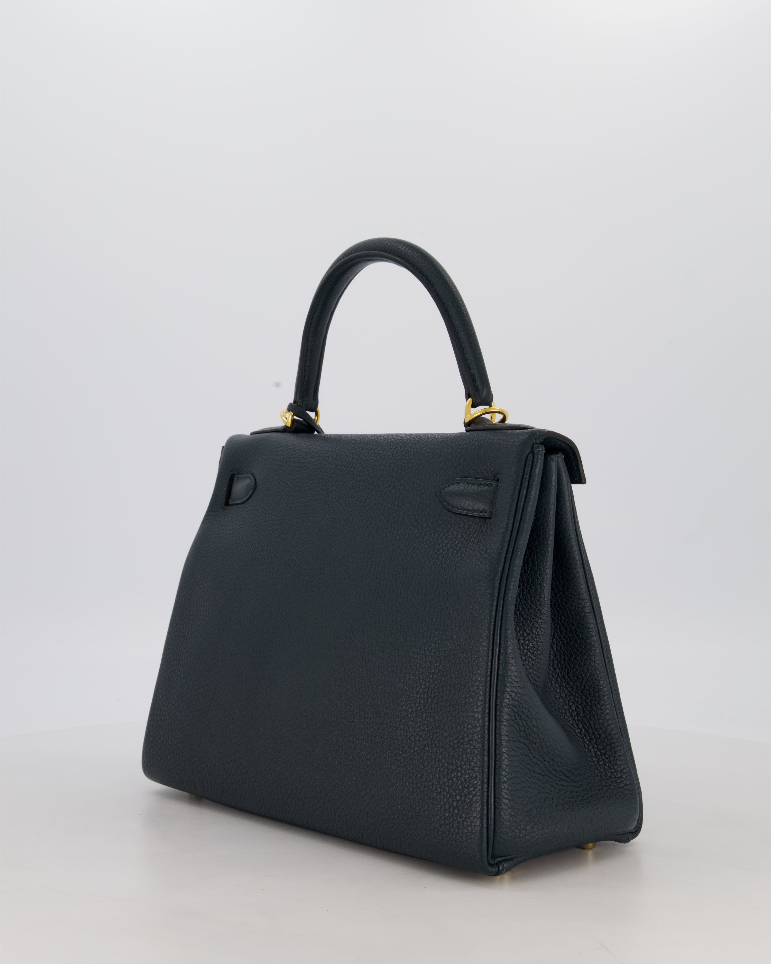 Hermès Kelly 28 Retourne Bag in Vert Cypress Togo Leather with Gold Hardware