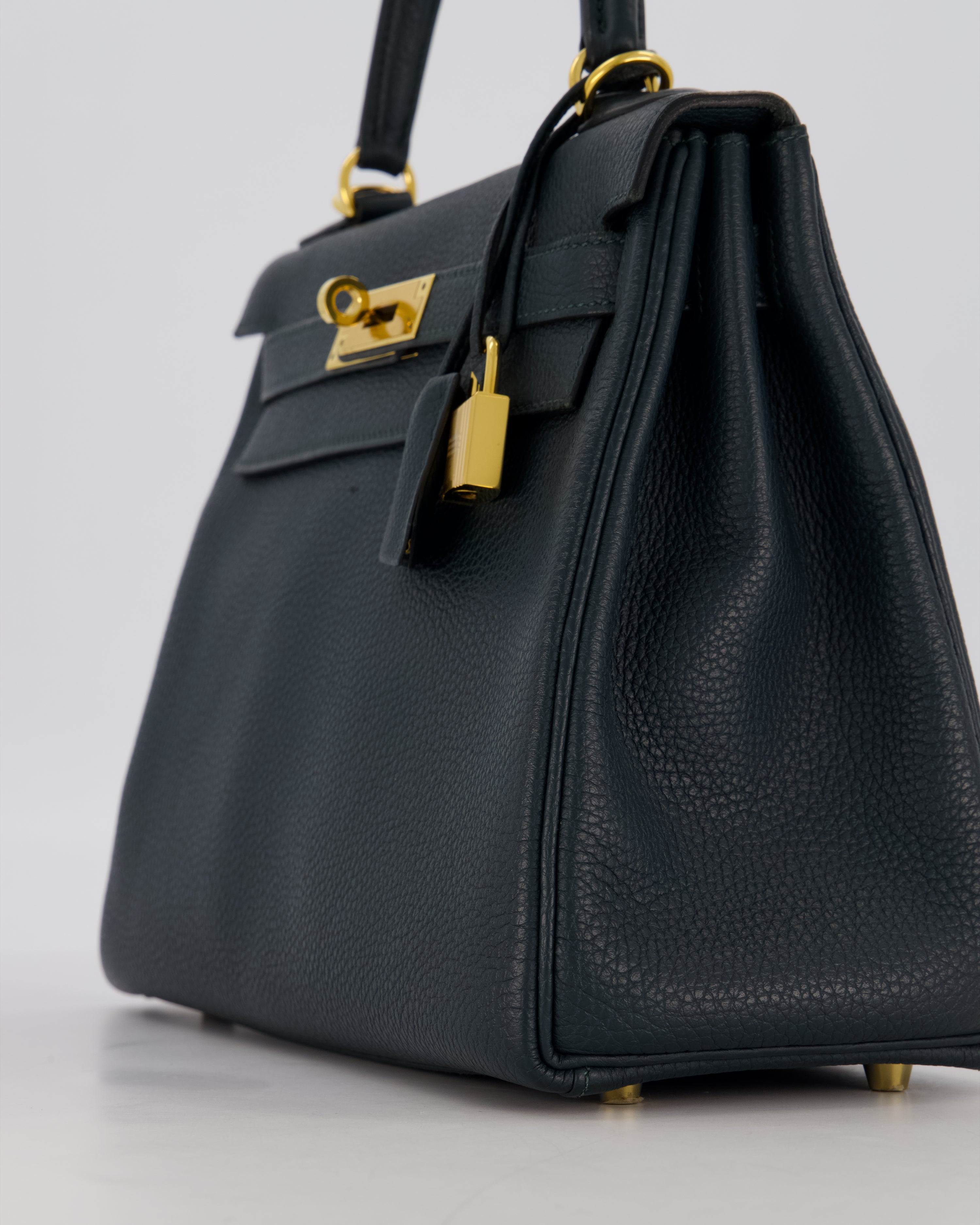 Hermès Kelly 28 Retourne Bag in Vert Cypress Togo Leather with Gold Hardware