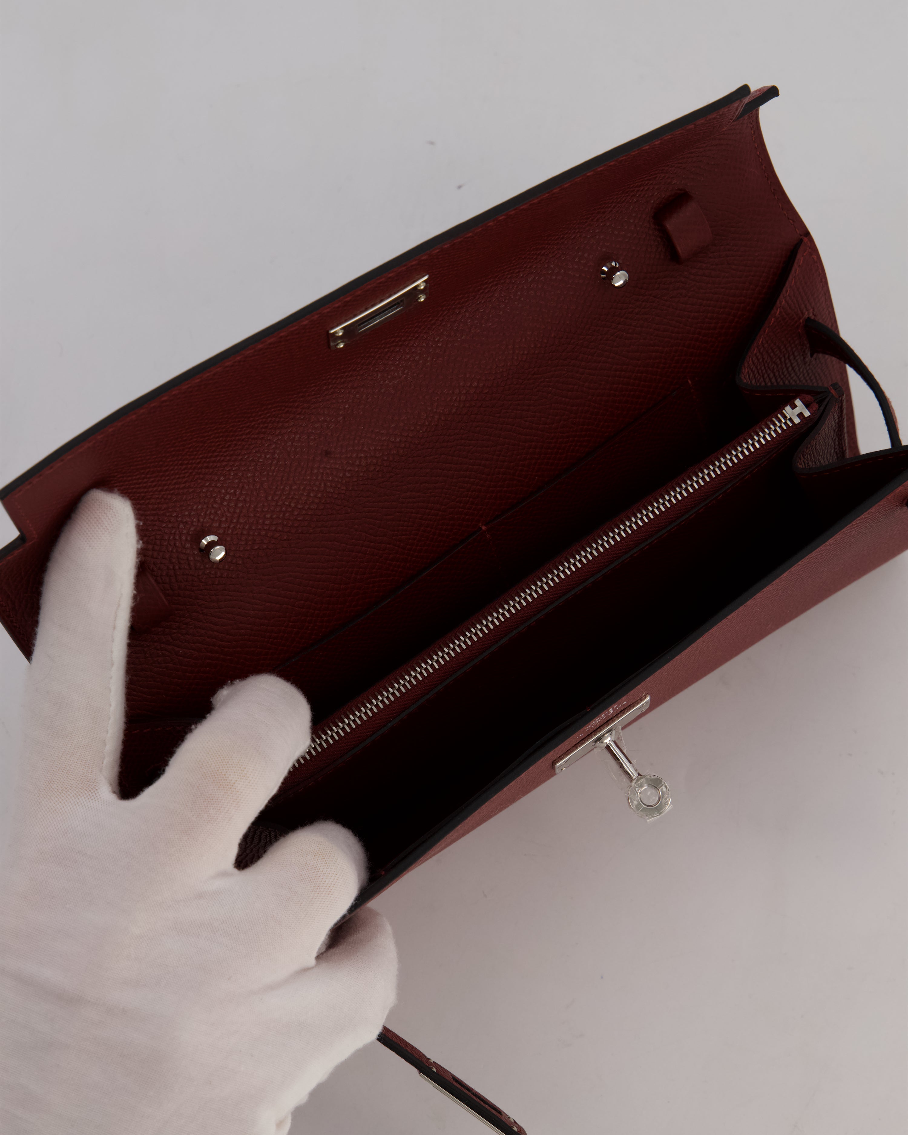 Hermès Kelly To Go Bag in Rouge H Epsom Leather with Palladium Hardware