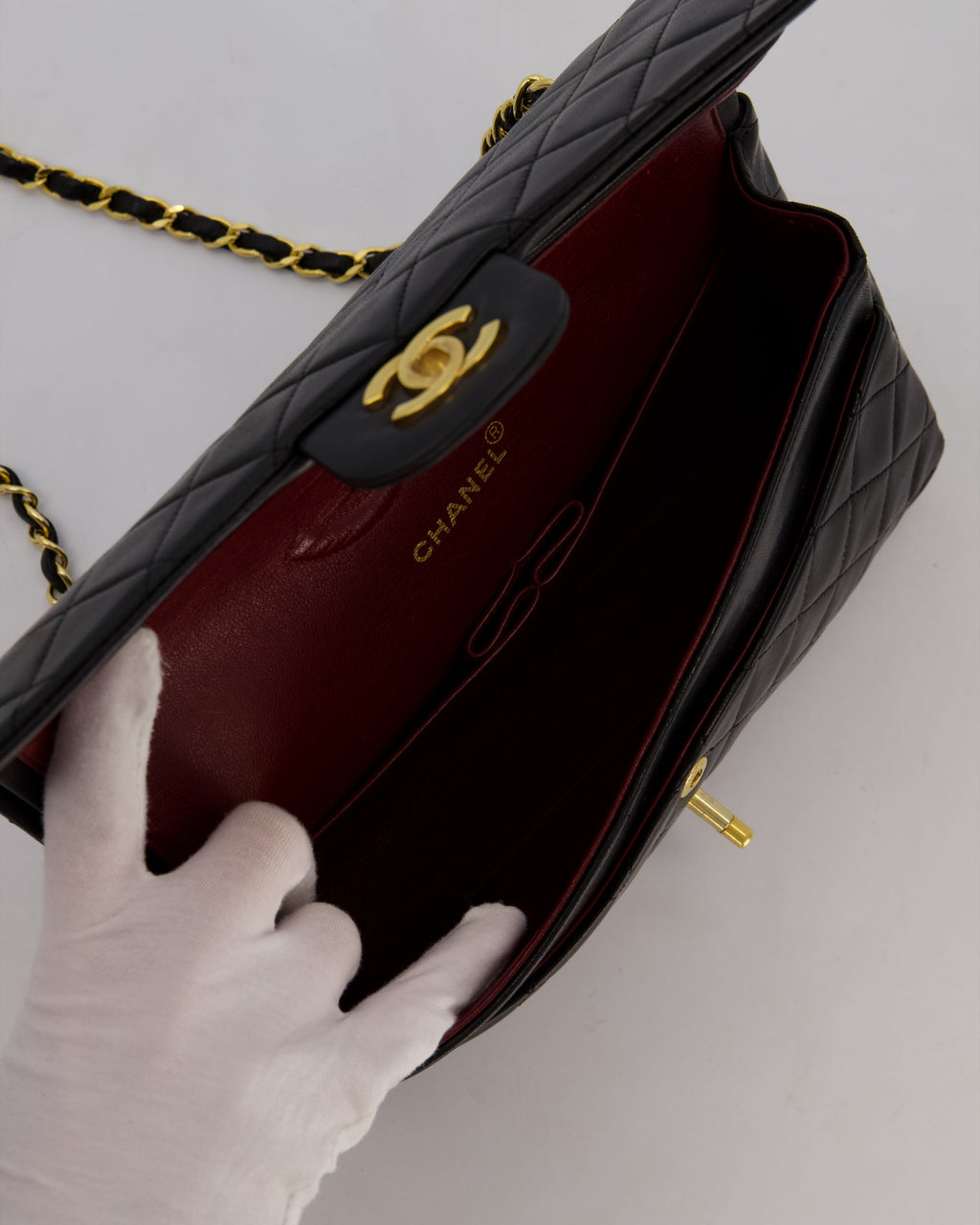 *AMAZING CONDITION* Chanel Black Vintage Medium Classic Double Flap Bag in Lambskin Leather with 24K Gold Hardware