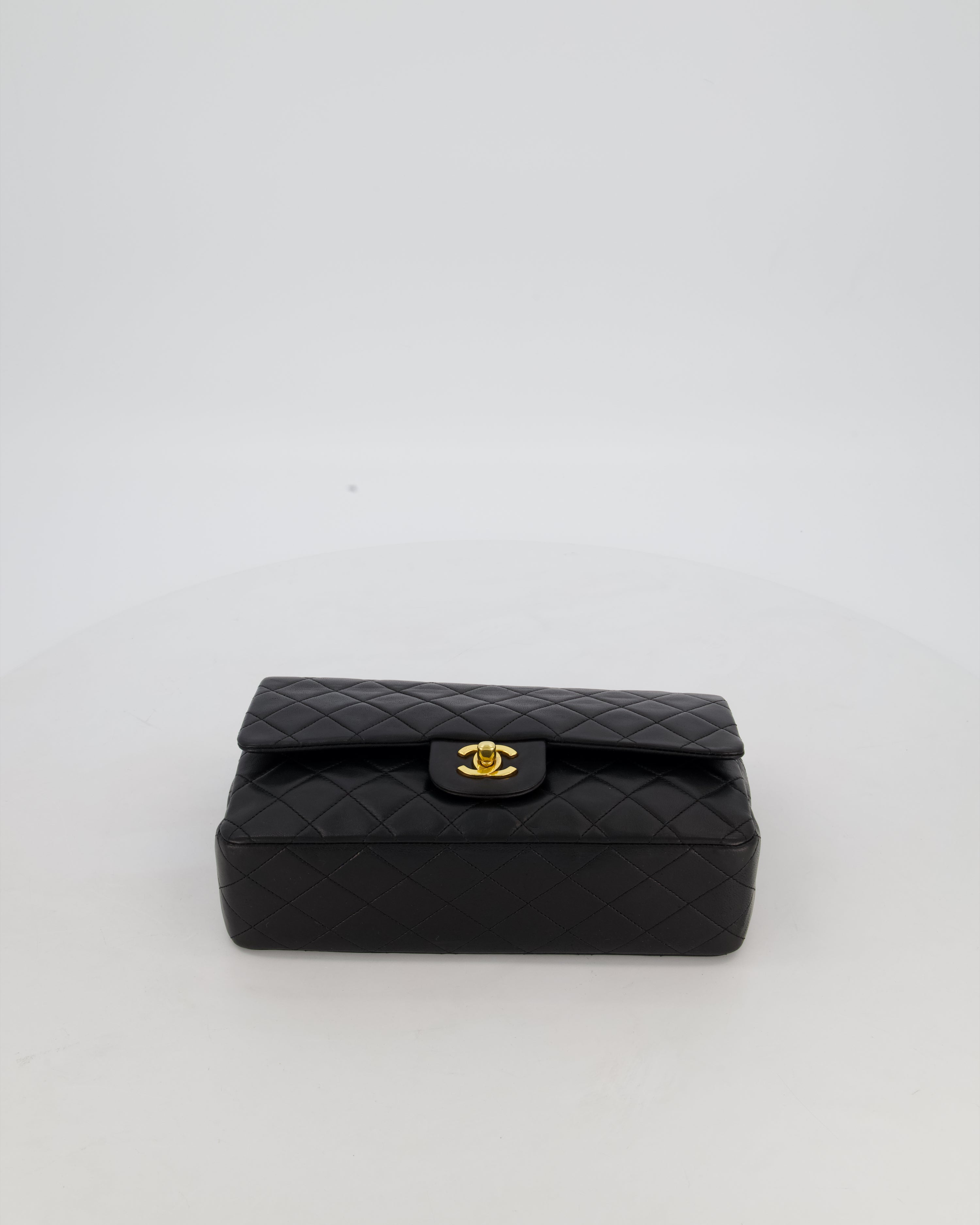 *AMAZING CONDITION* Chanel Black Vintage Medium Classic Double Flap Bag in Lambskin Leather with 24K Gold Hardware