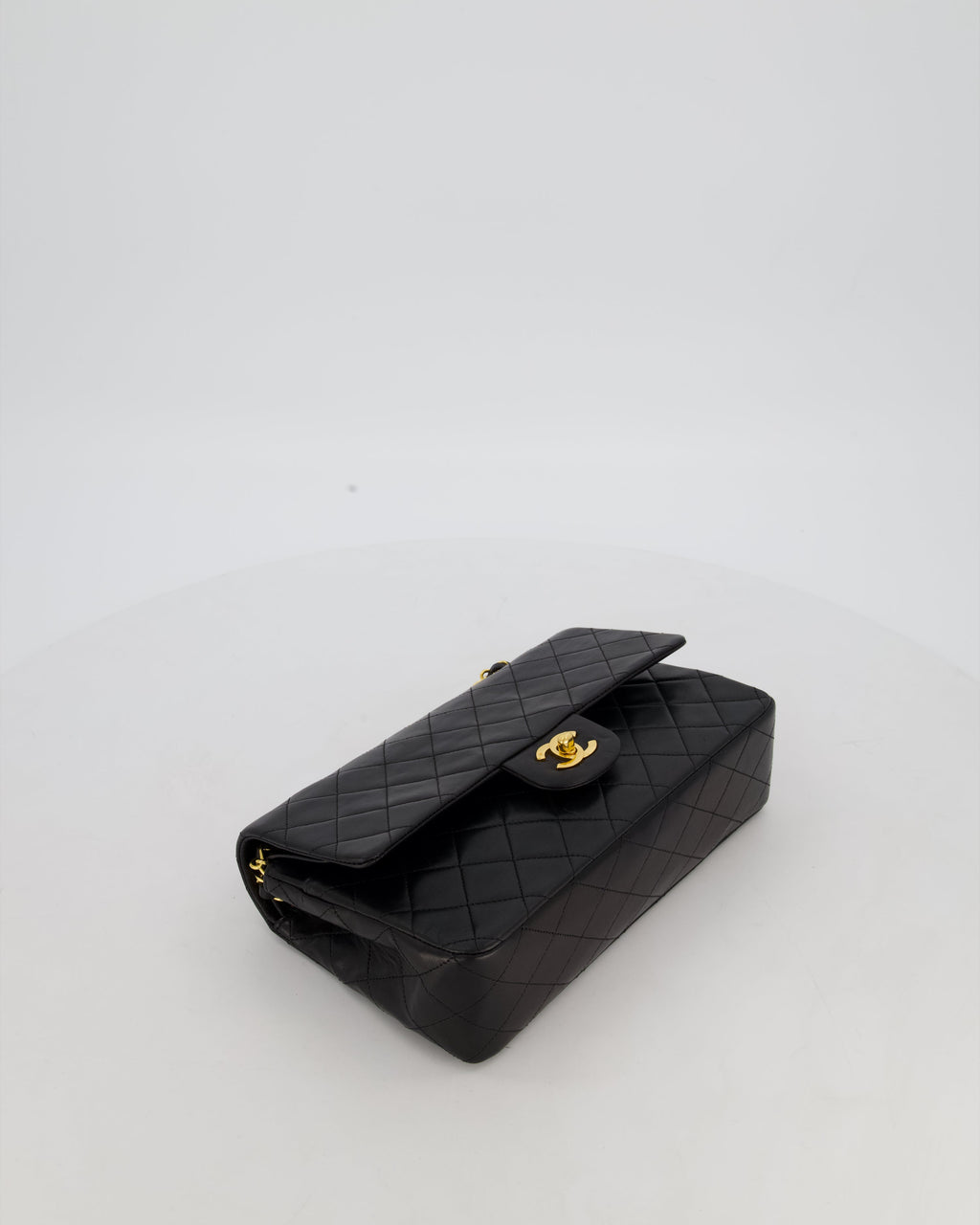 *AMAZING CONDITION* Chanel Black Vintage Medium Classic Double Flap Bag in Lambskin Leather with 24K Gold Hardware