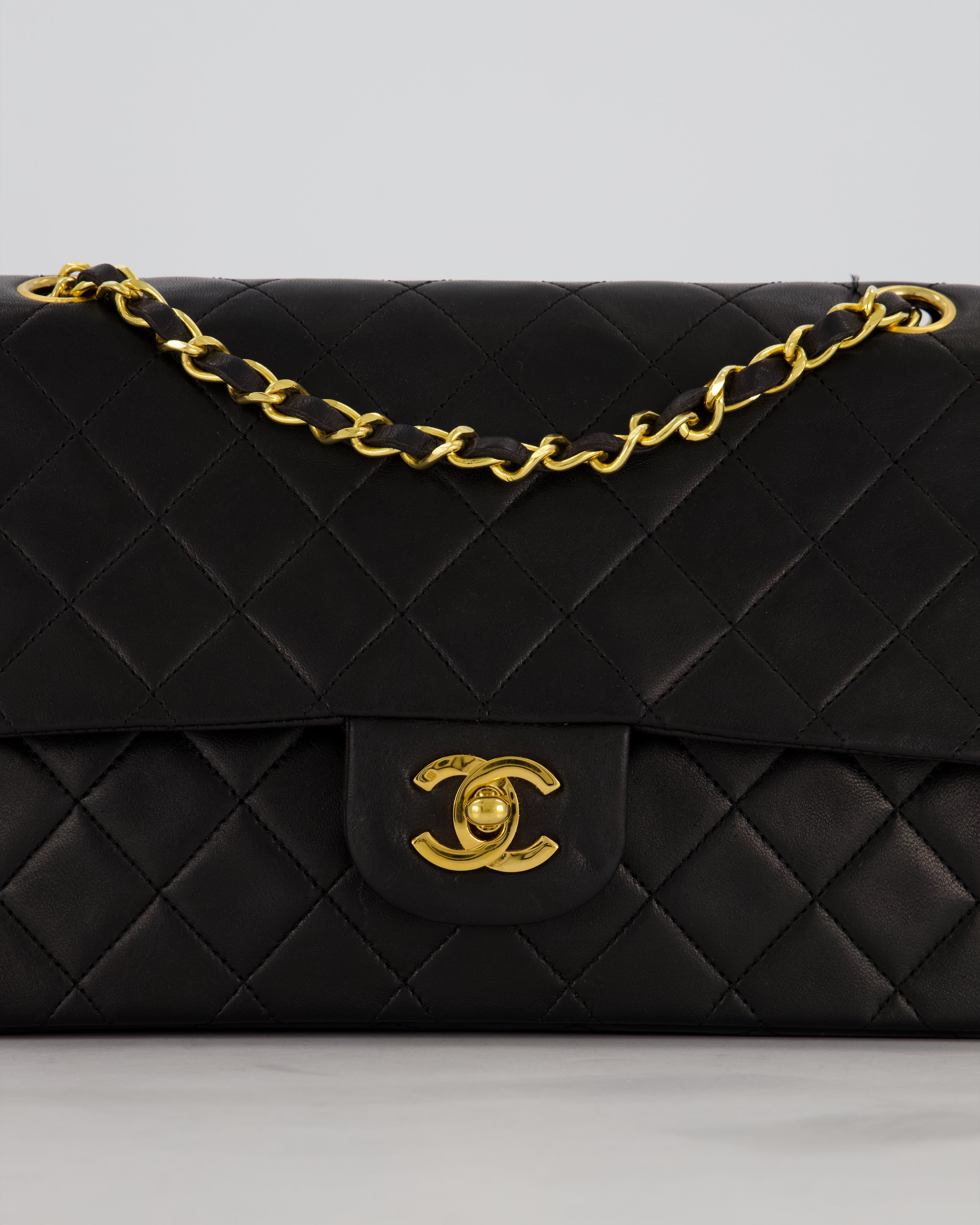 *AMAZING CONDITION* Chanel Black Vintage Medium Classic Double Flap Bag in Lambskin Leather with 24K Gold Hardware