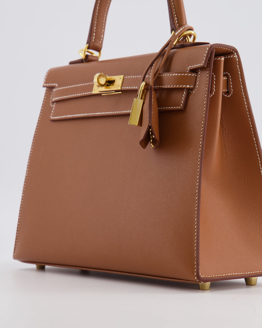 Hermès Kelly 25 II Sellier Bag in Gold Veau Madame Leather with Gold Hardware