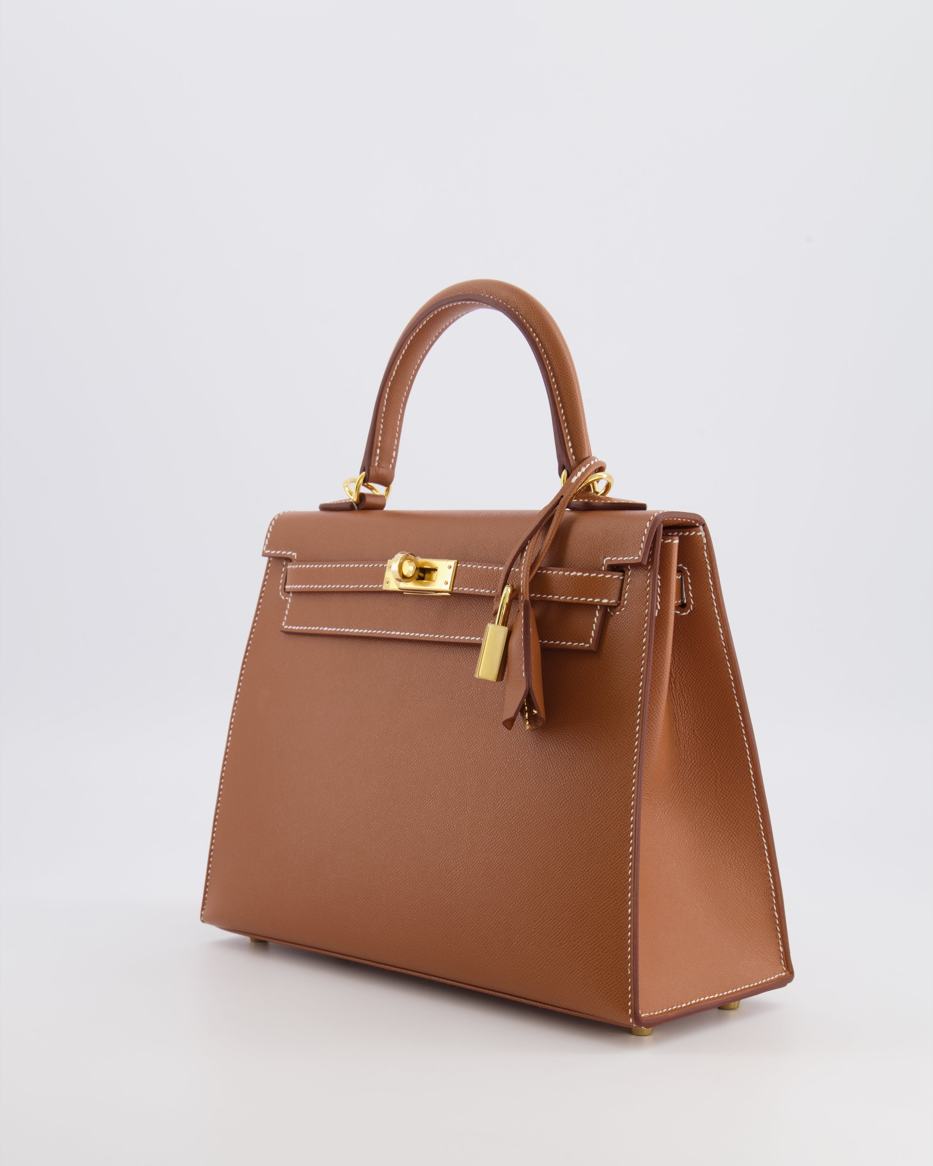 Hermès Kelly 25 II Sellier Bag in Gold Veau Madame Leather with Gold Hardware