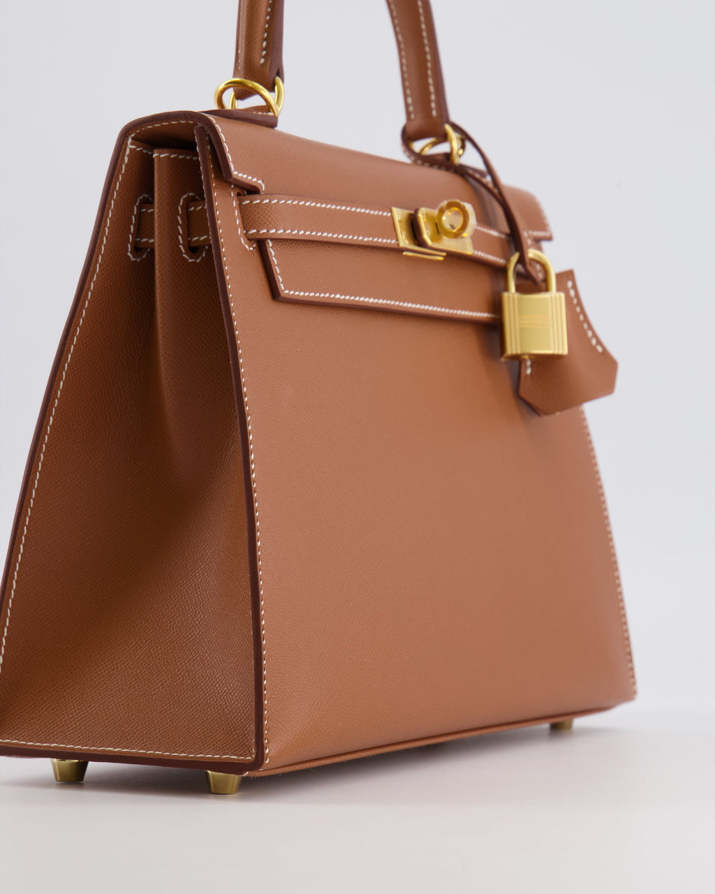 Hermès Kelly 25 II Sellier Bag in Gold Veau Madame Leather with Gold Hardware