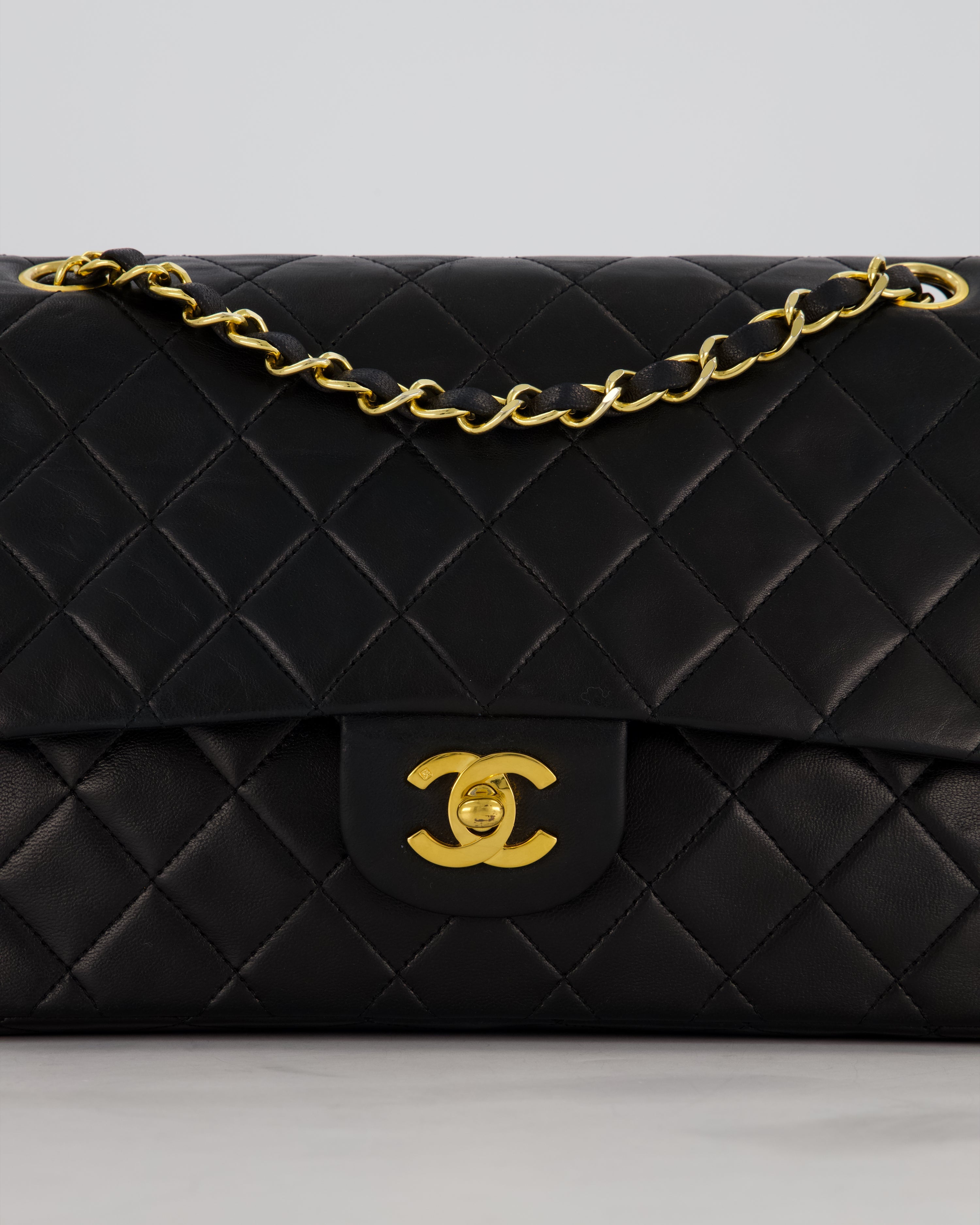 *AMAZING CONDITION* Chanel Black Vintage Medium Classic Double Flap Bag in Lambskin Leather with 24K Gold Hardware