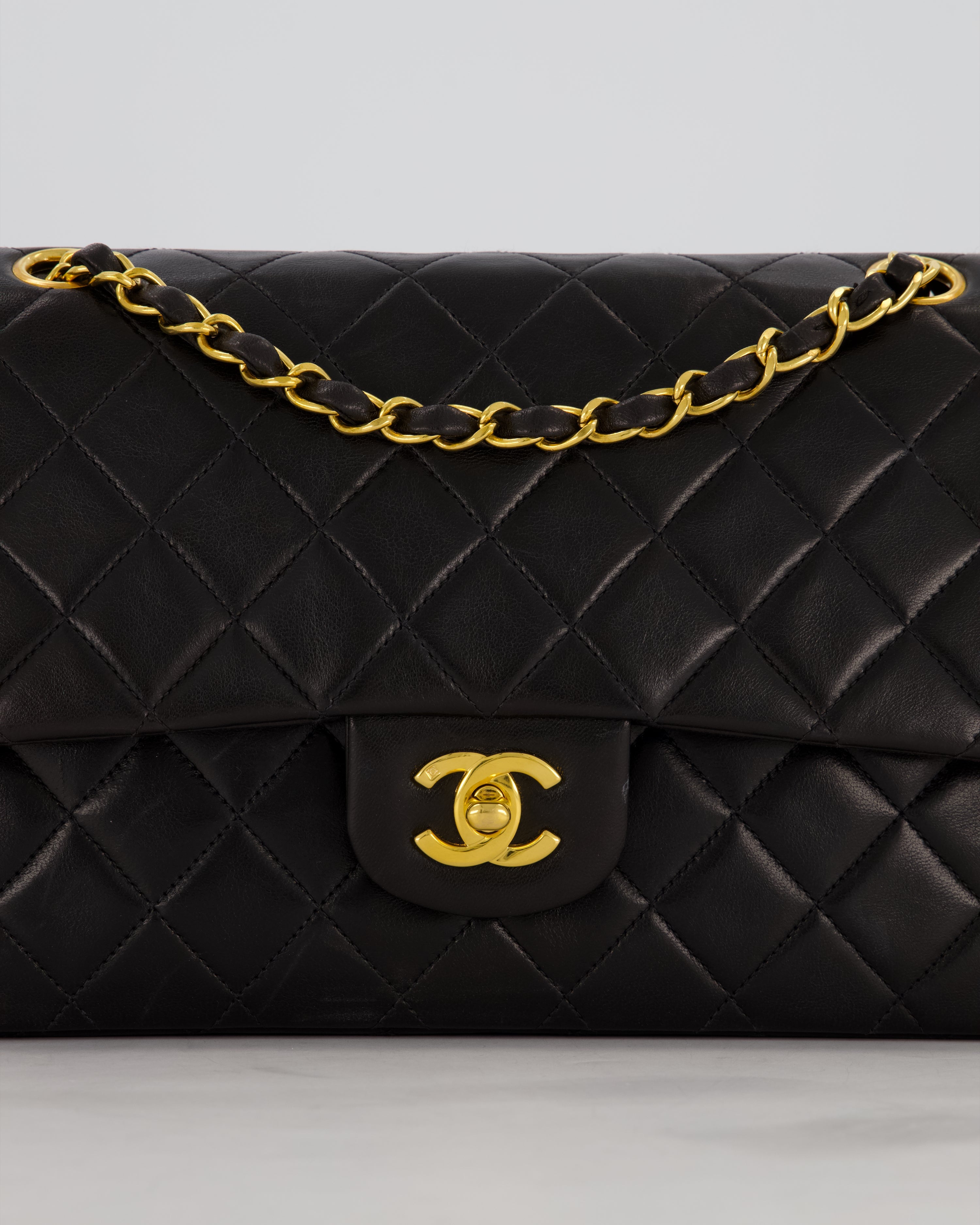 *AMAZING CONDITION* Chanel Black Vintage Medium Classic Double Flap Bag in Lambskin Leather with 24K Gold Hardware