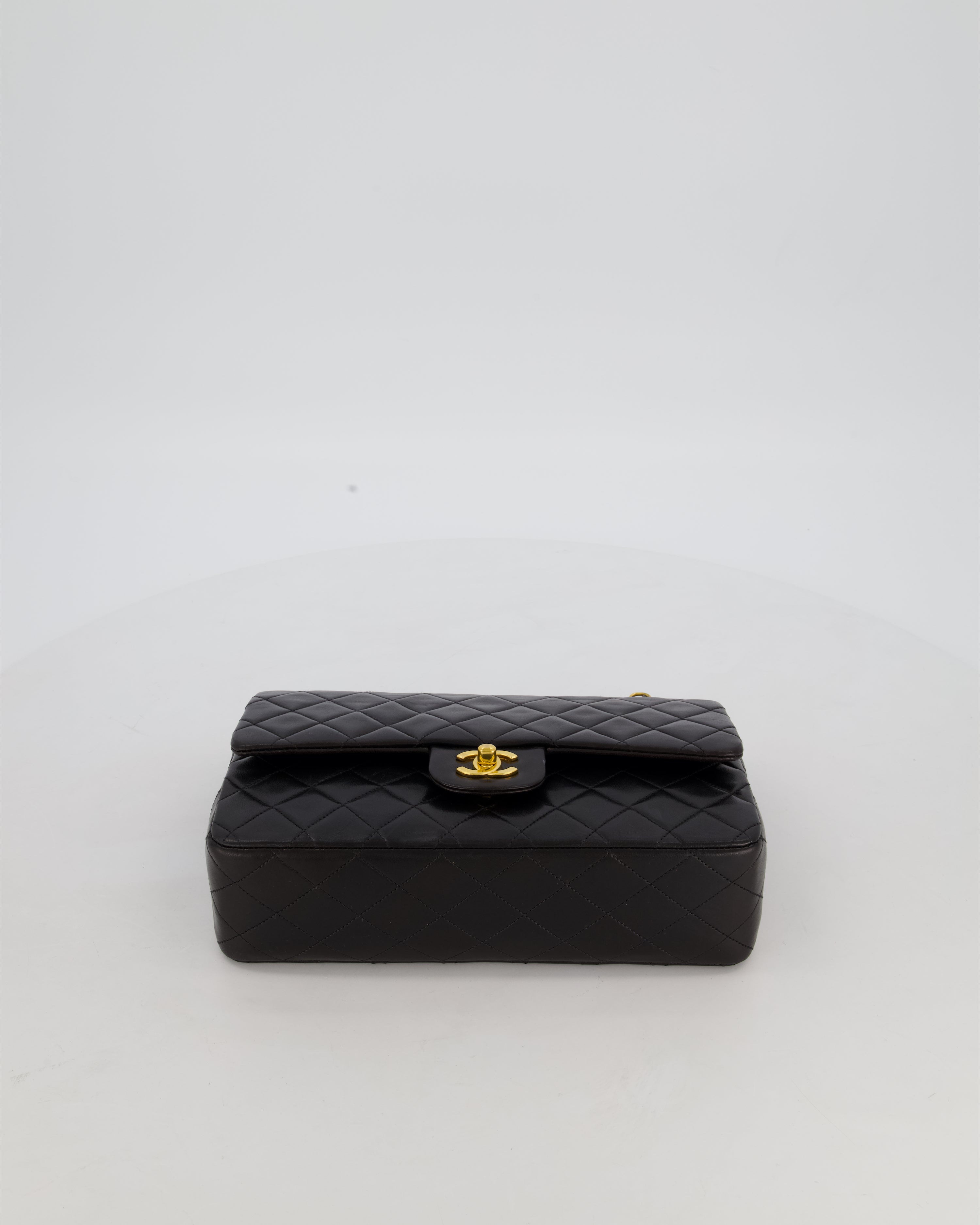 *AMAZING CONDITION* Chanel Black Vintage Medium Classic Double Flap Bag in Lambskin Leather with 24K Gold Hardware