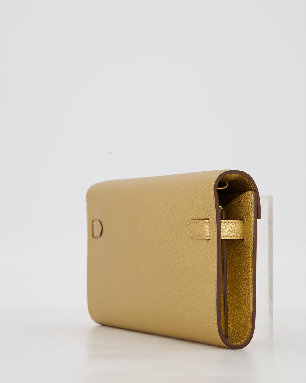 Hermès Kelly To Go Bag in Doré Chevre Chamkila Leather with Gold Hardware