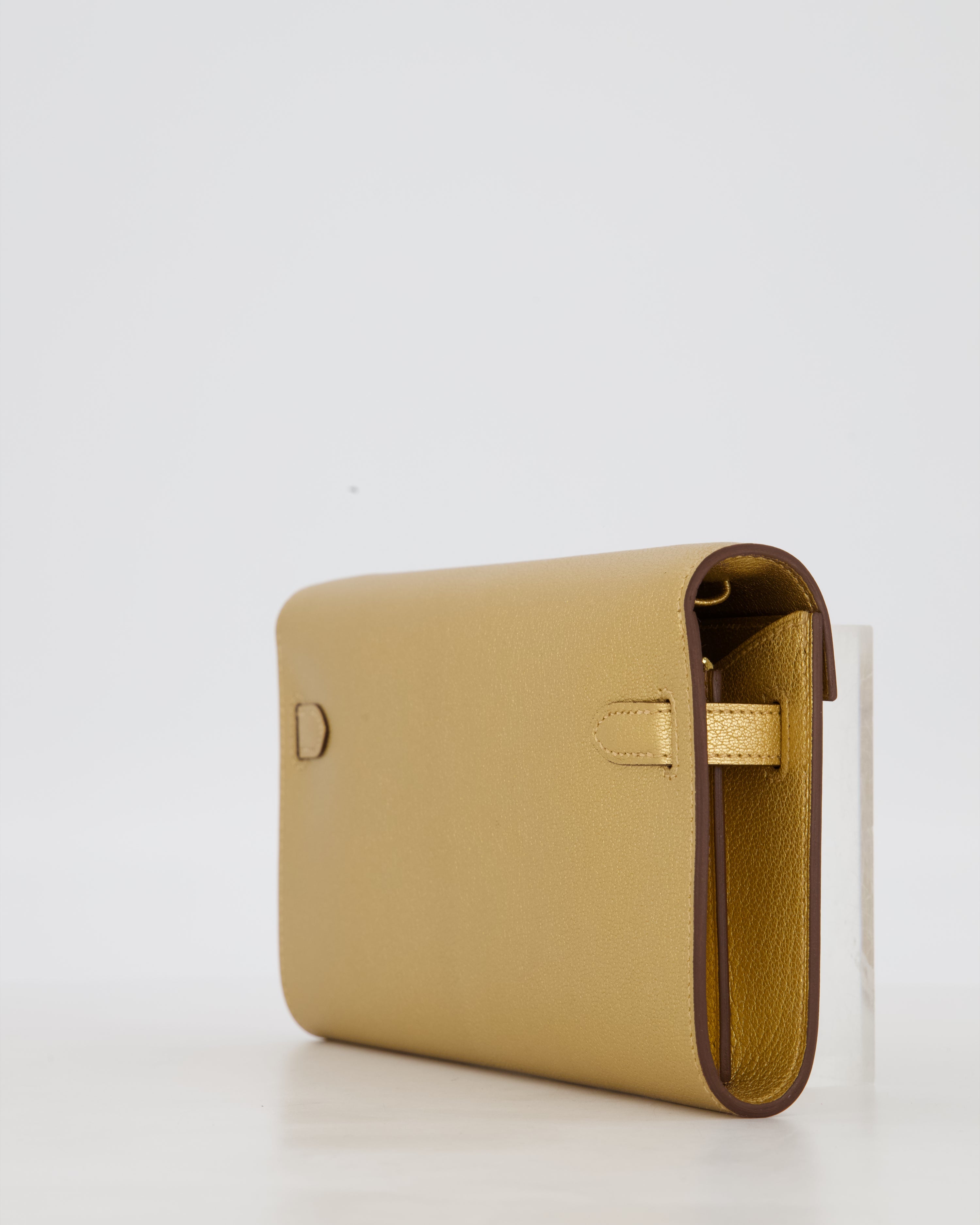 Hermès Kelly To Go Bag in Doré Chevre Chamkila Leather with Gold Hardware